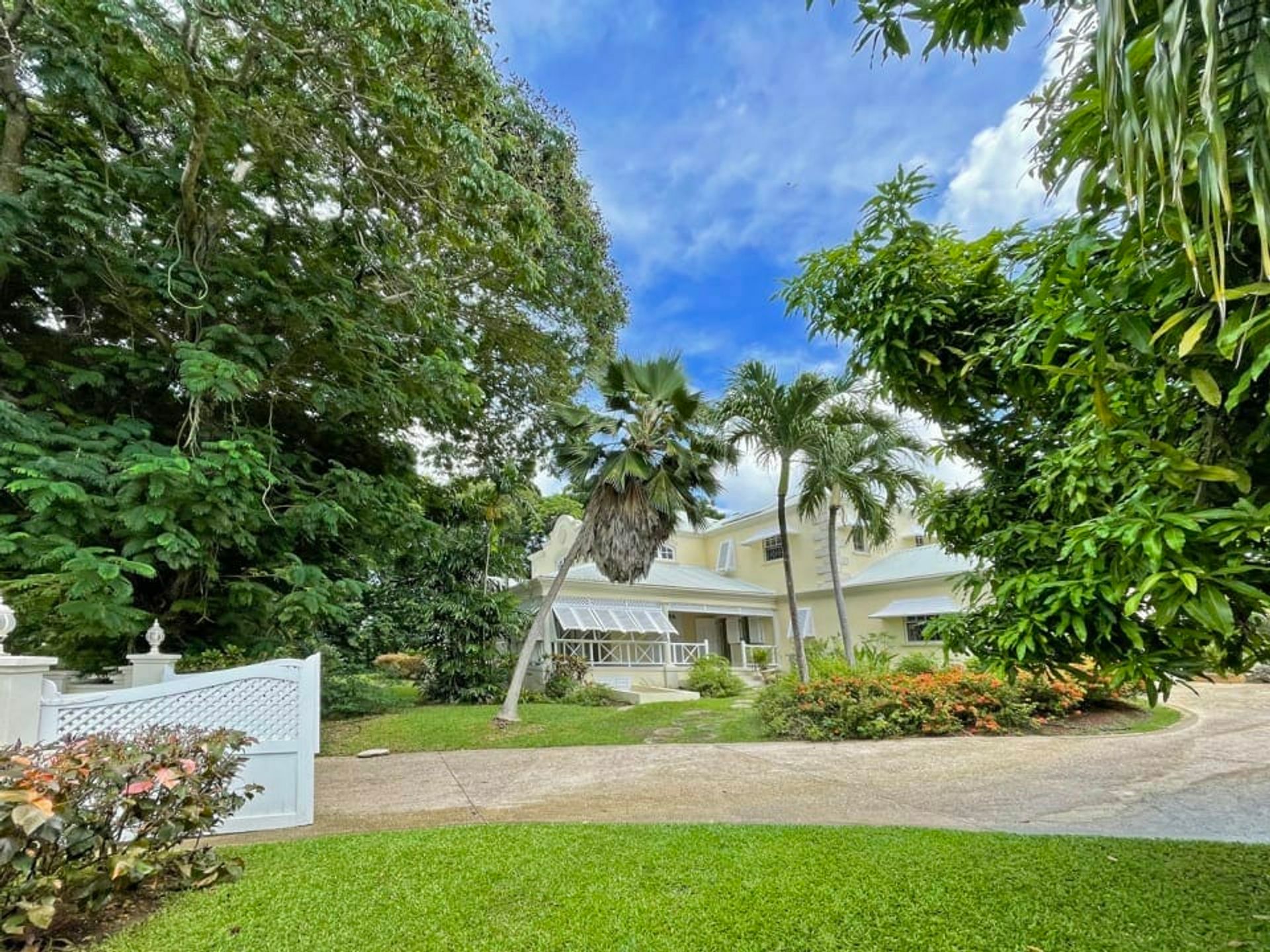 House in White Hall, Saint Peter 11954211