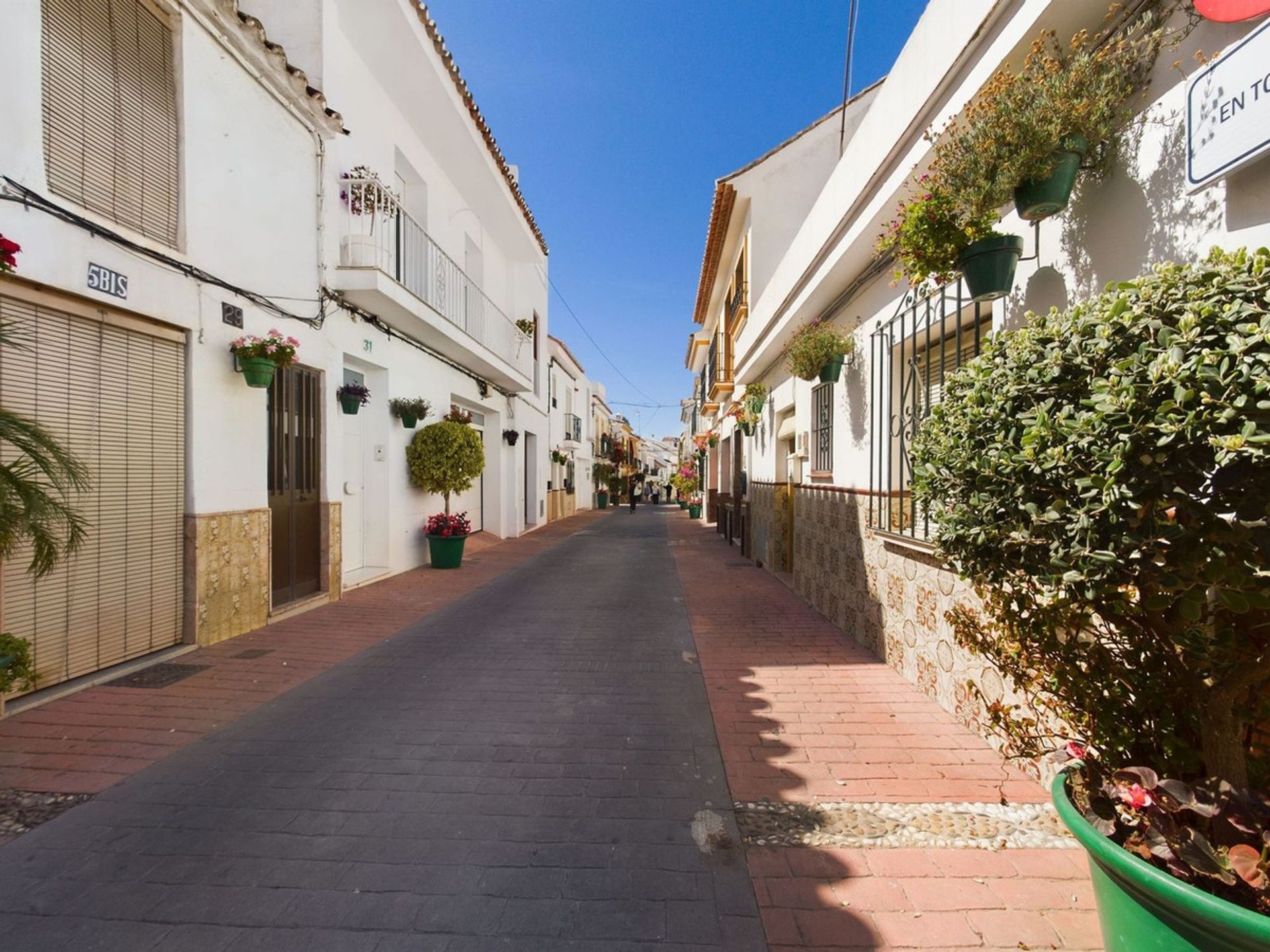 Rumah di Estepona, Andalusia 11954836