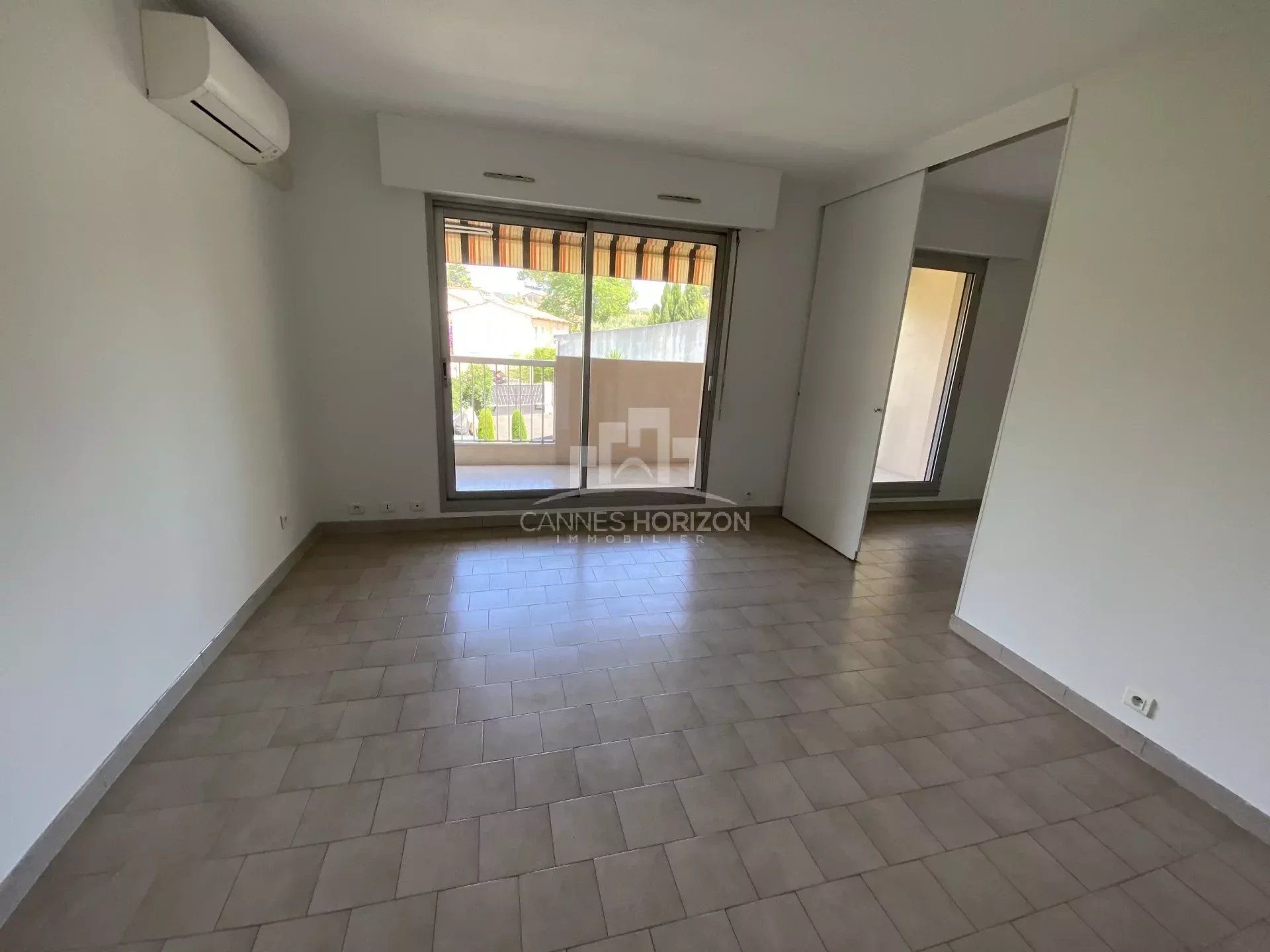 Condominio nel Le Cannet, Provenza-Alpi-Costa Azzurra 11956851