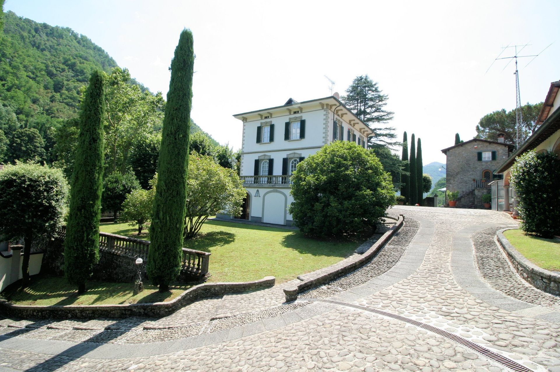 Dom w Castelnuovo w Garfagnana, Toskania 11958239