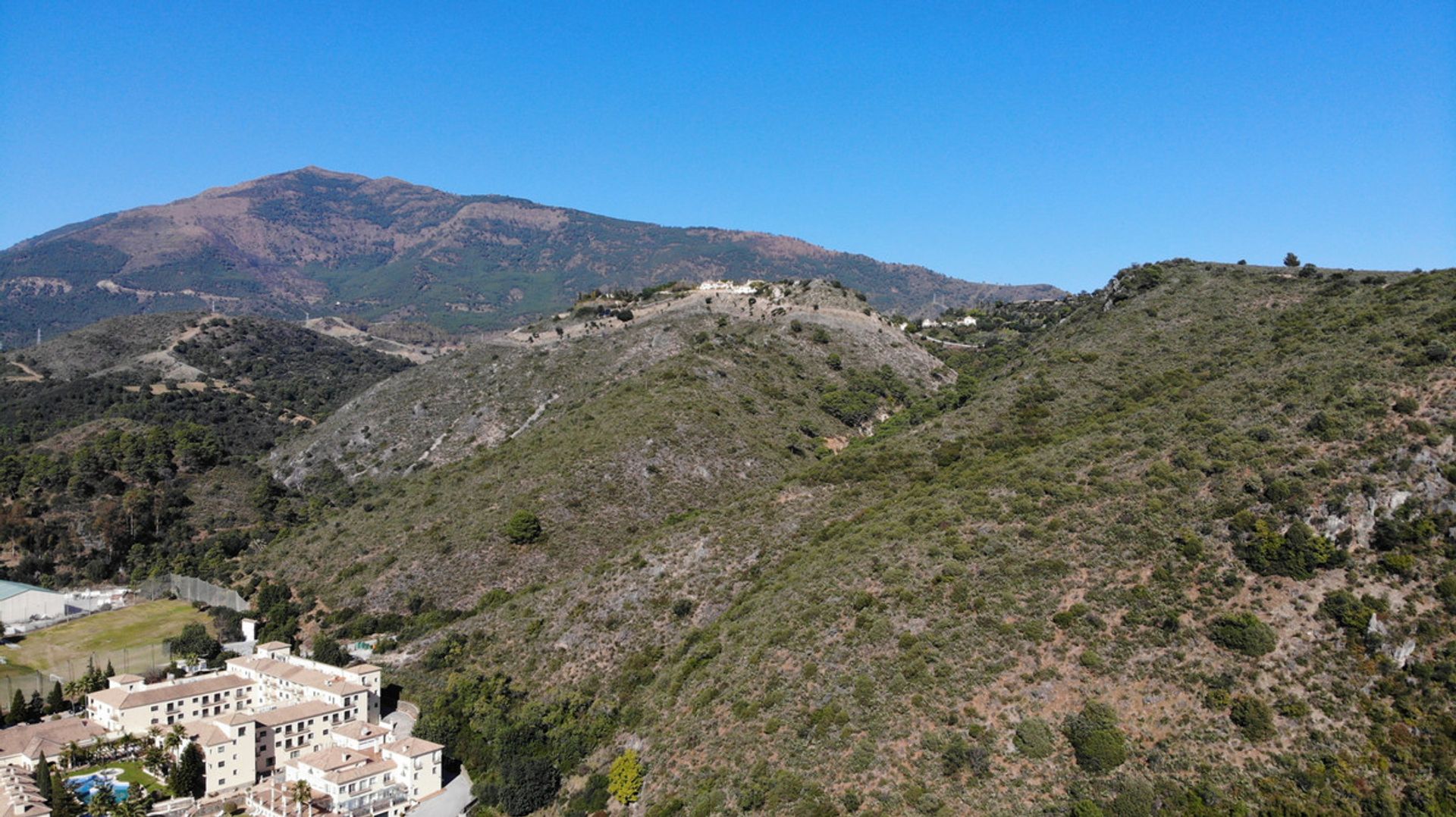 土地 在 Benahavís, Andalucía 11958429