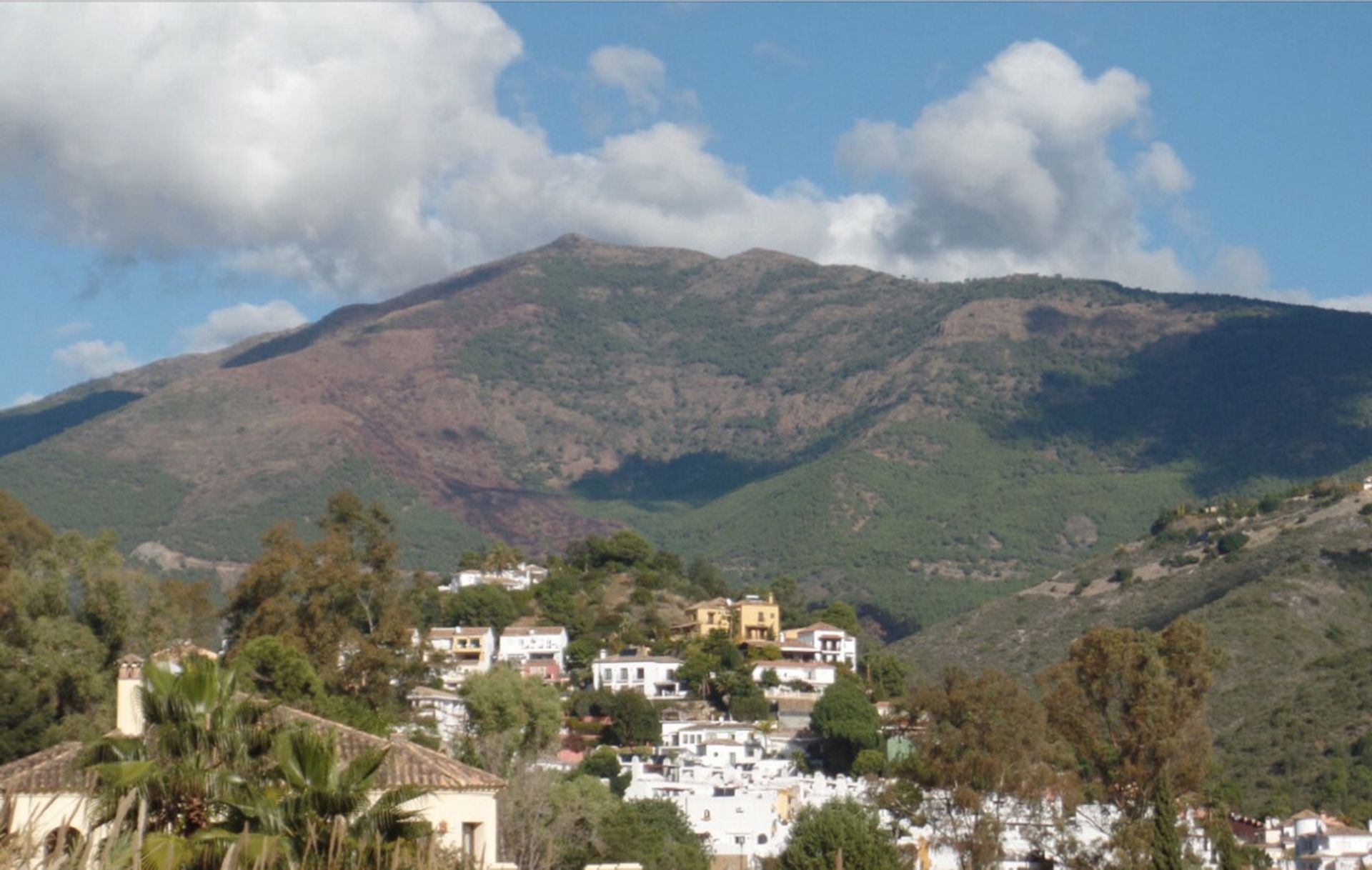 土地 在 Benahavís, Andalucía 11958429