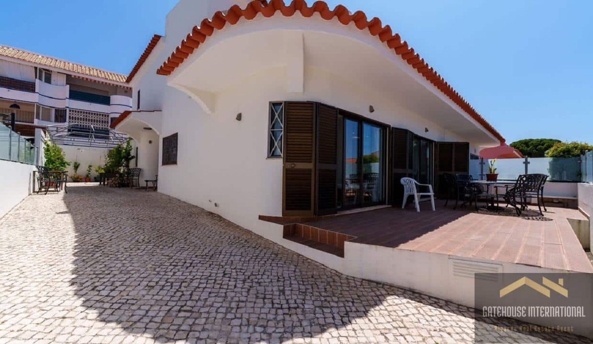 Huis in Quarteira, Faro 11958779