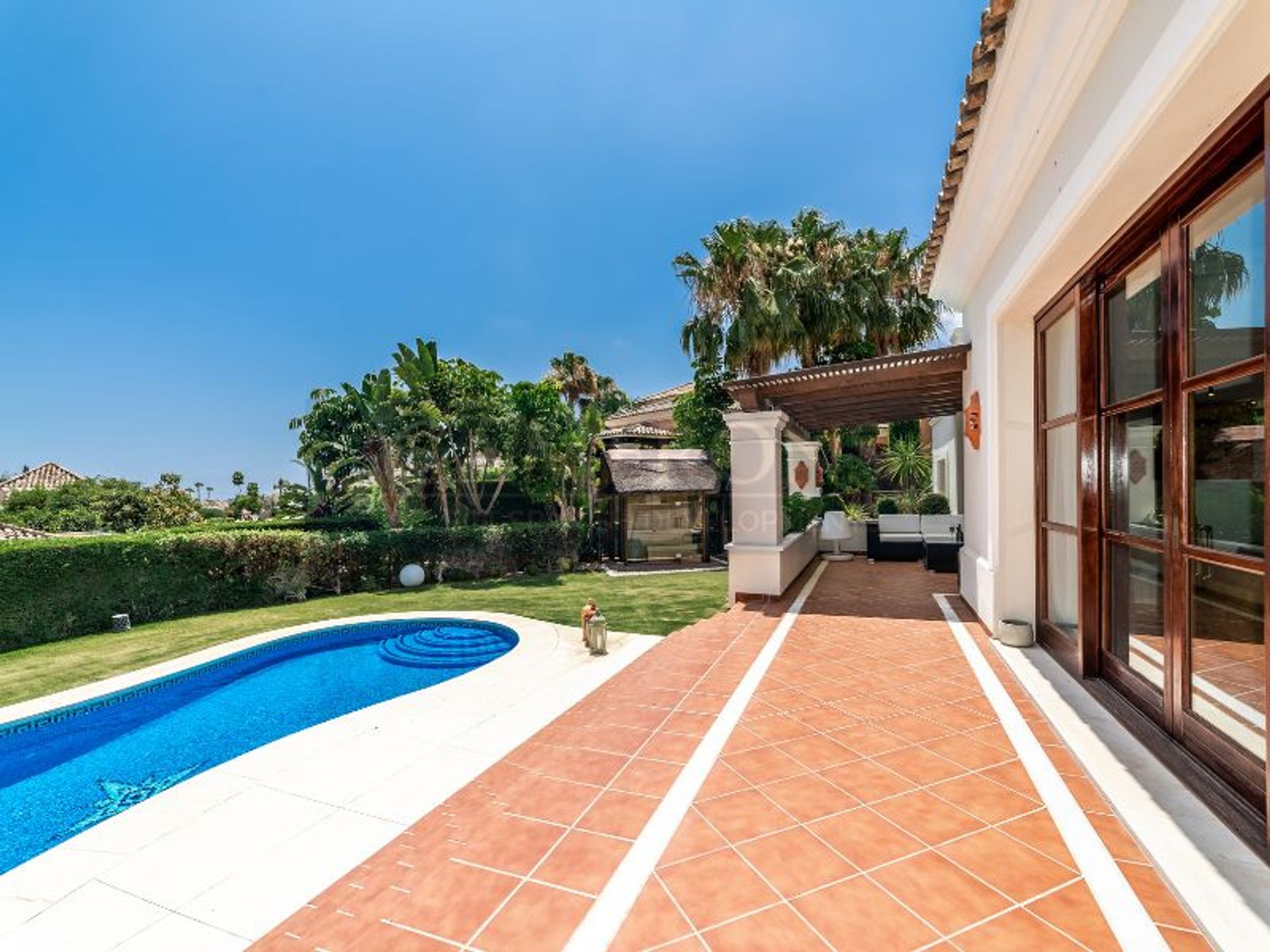 rumah dalam Marbella, Andalucía 11959414