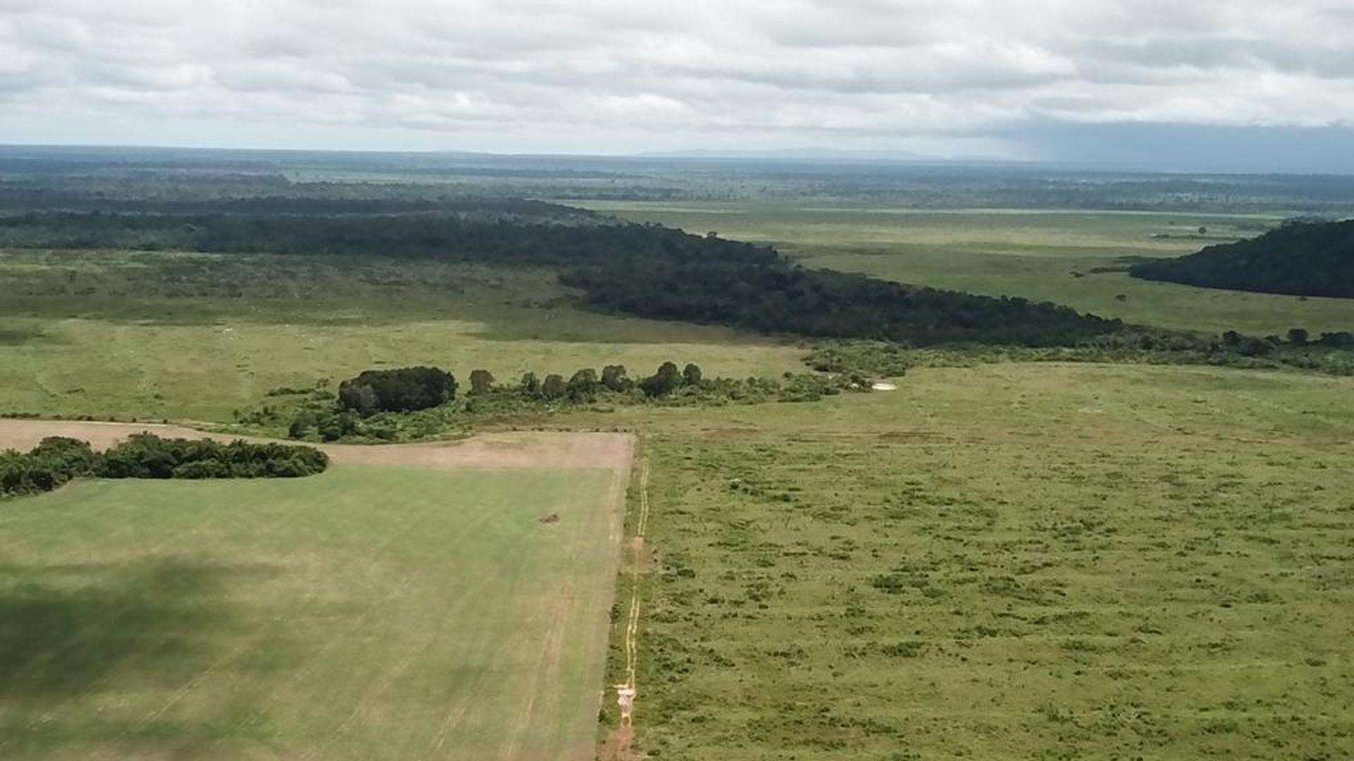 Інший в , State of Mato Grosso 11959700