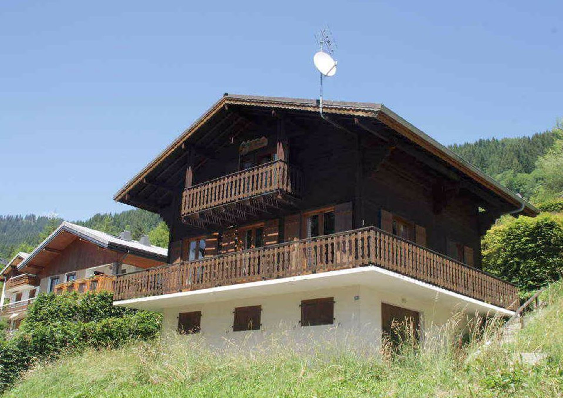 Hus i Chatel, Auvergne-Rhône-Alpes 11960384