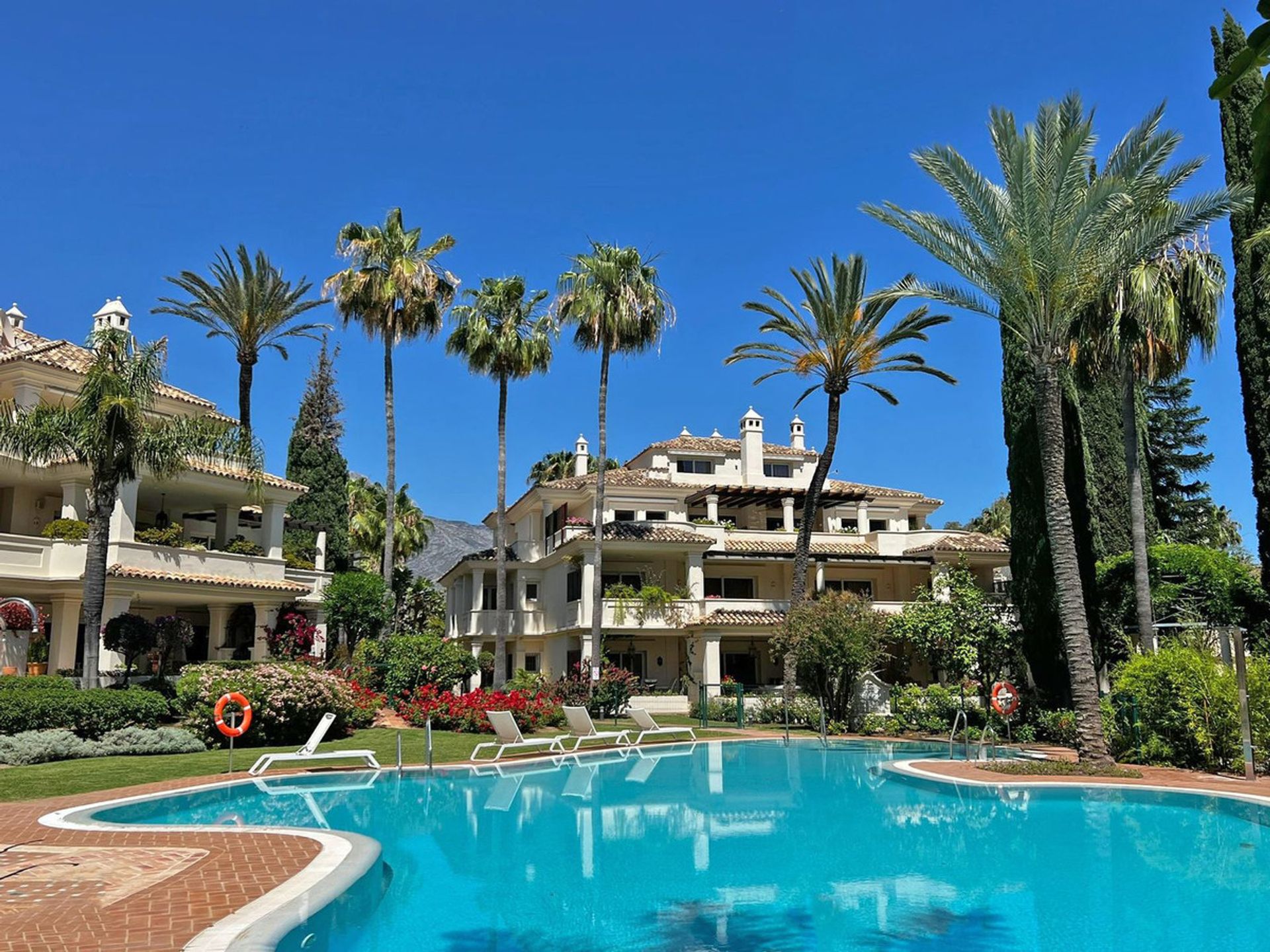 Condominium dans Marbella, Andalucía 11960864