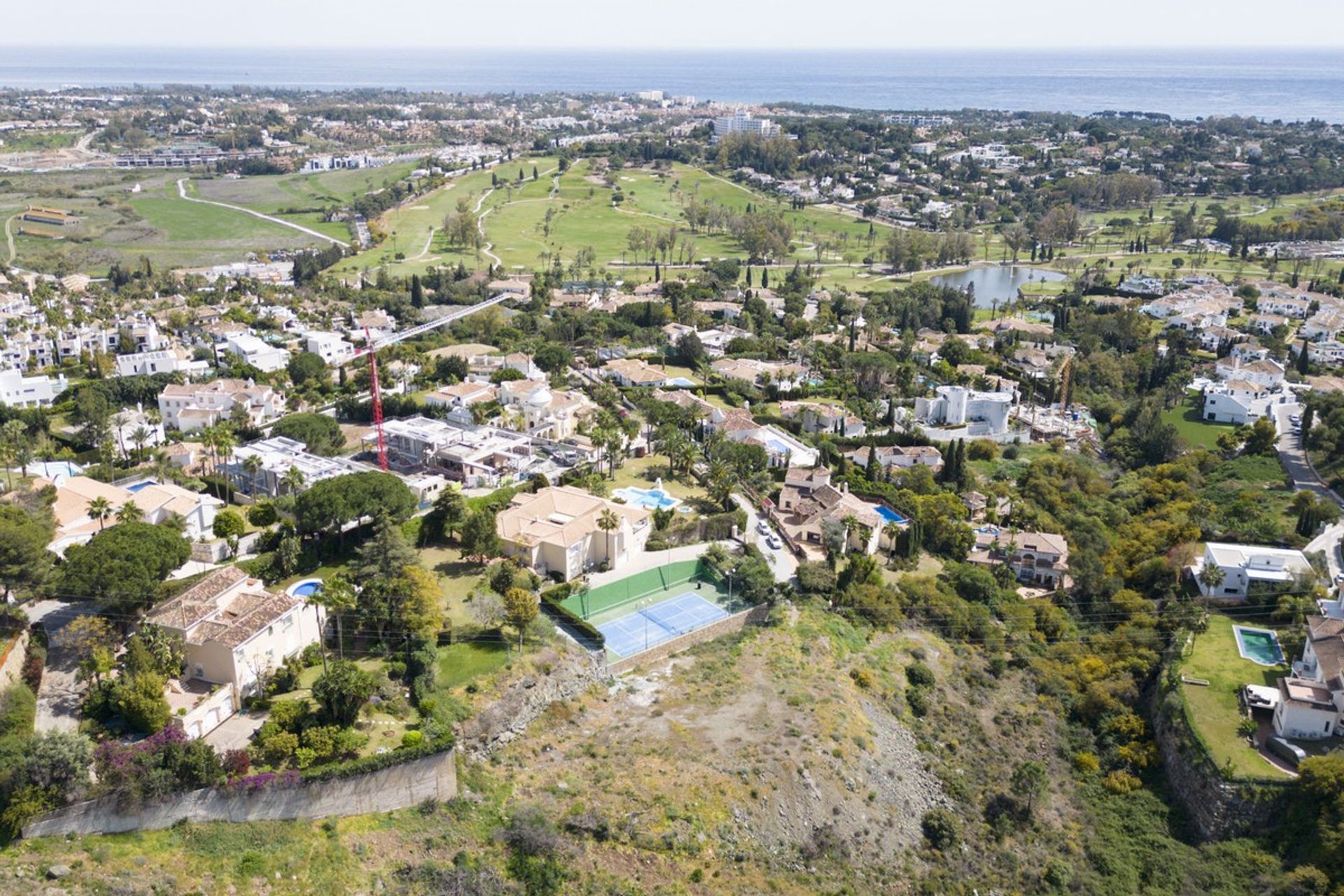 Land i Benahavis, Andalusia 11960909