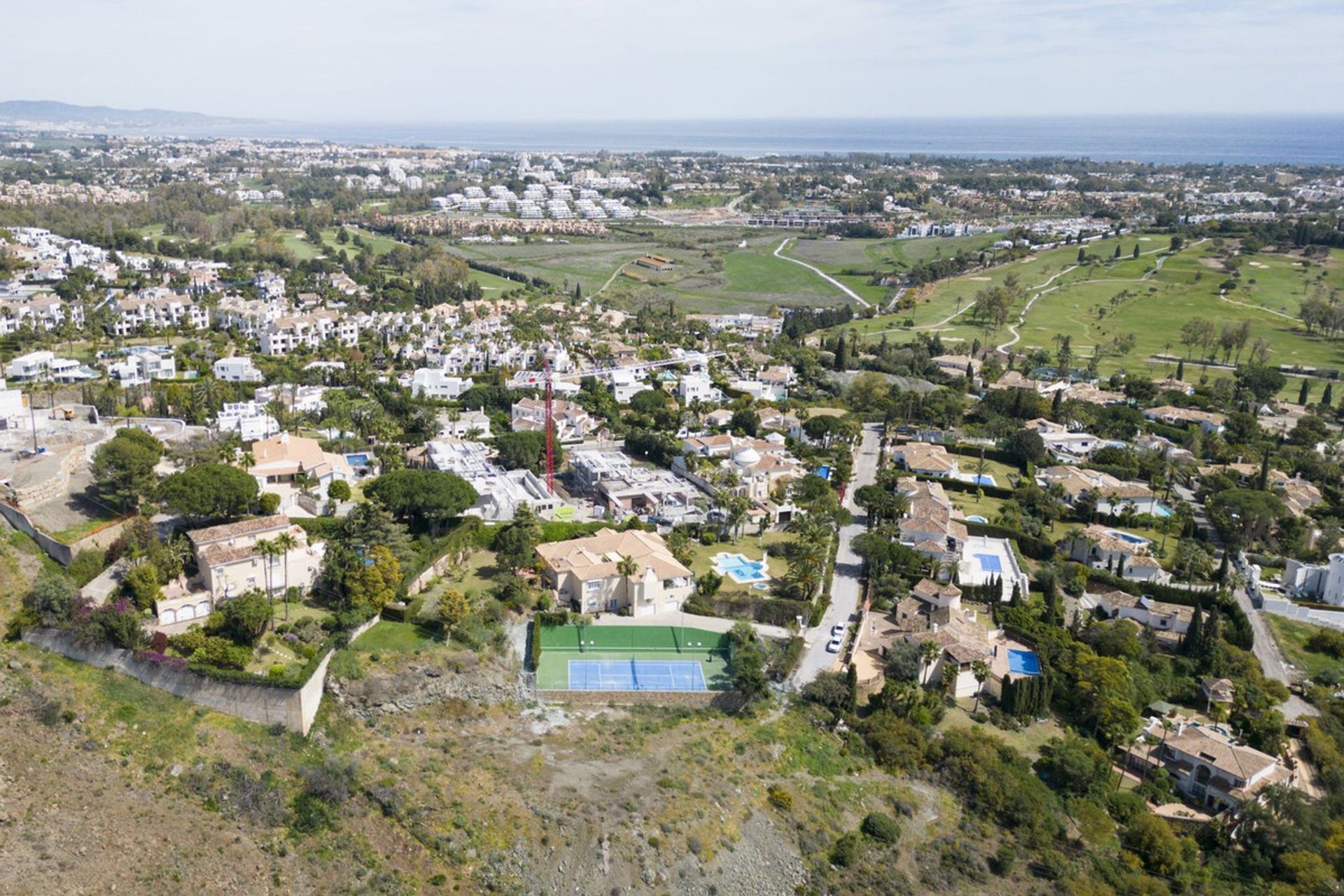 Land i Benahavis, Andalusia 11960909