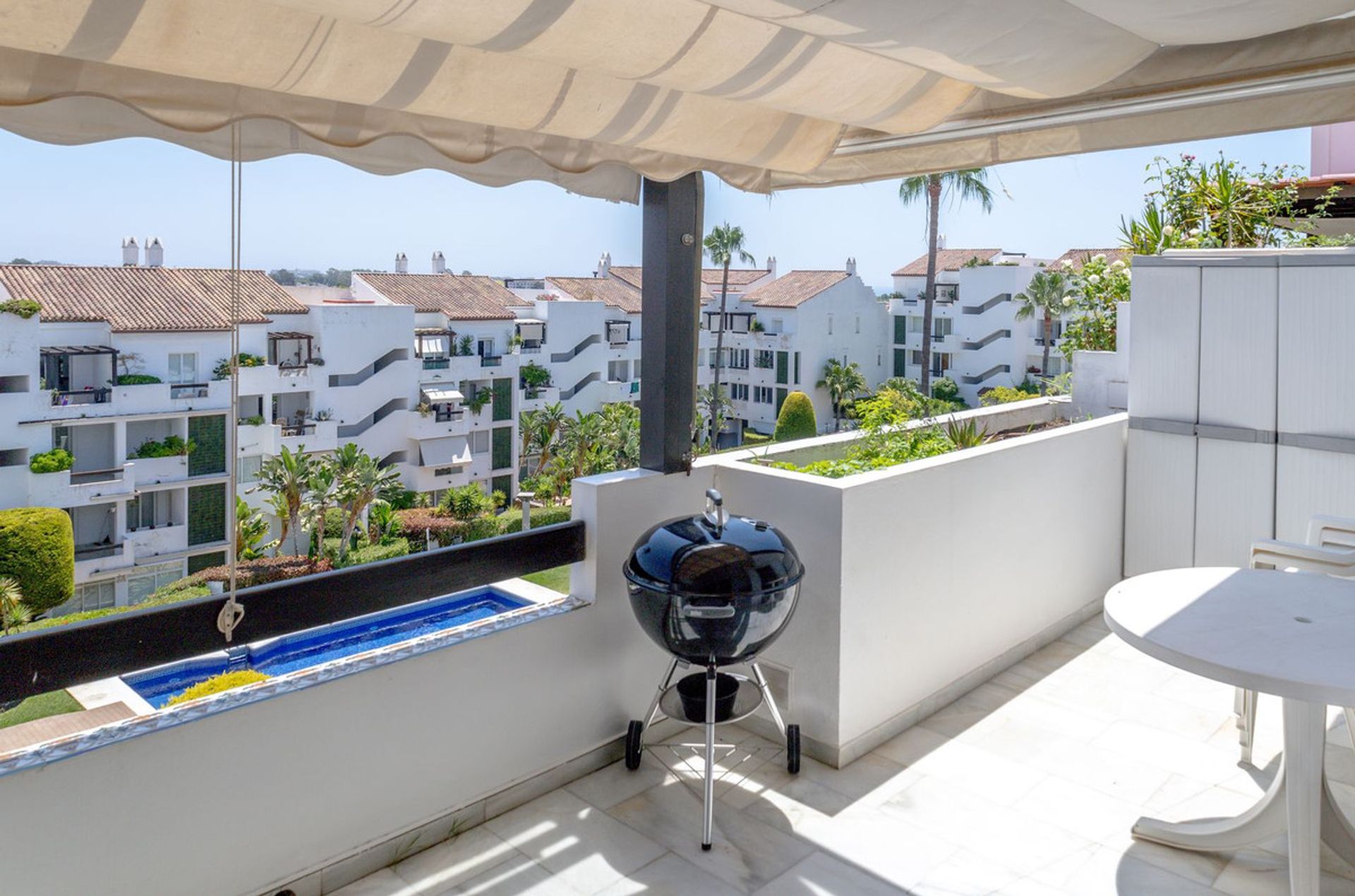 Condominio en Estepona, Andalucía 11960912