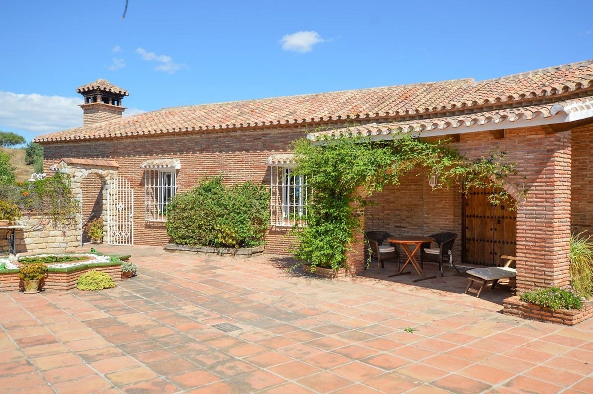 Rumah di Alhaurin de la Torre, Andalusia 11960971