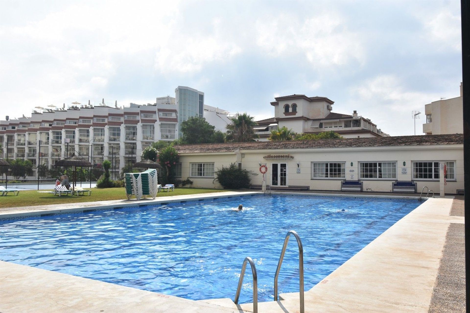 Condominium in Torremolinos, Andalucía 11961080