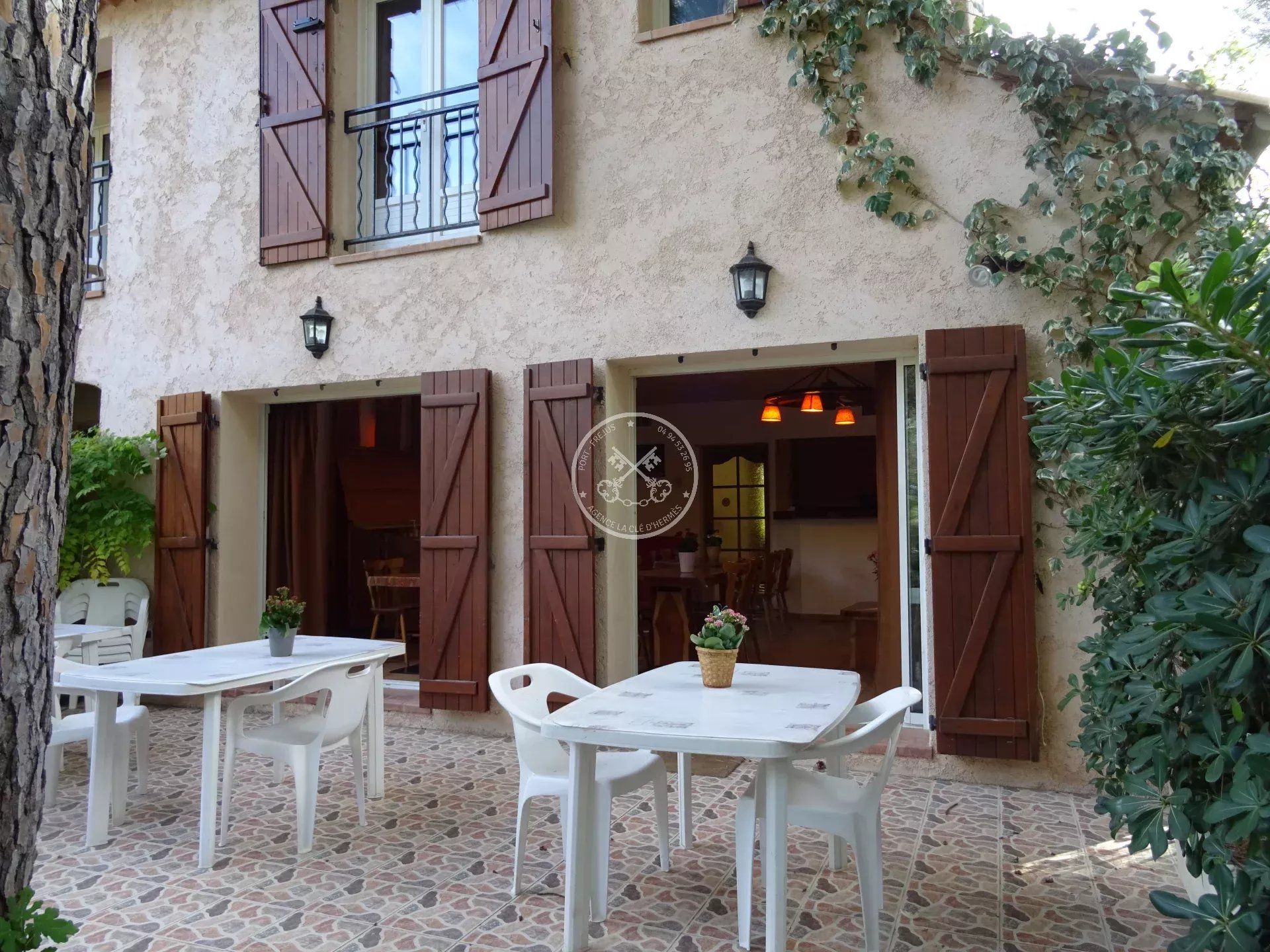 Huis in Roquebrune-sur-Argens, Var 11964579