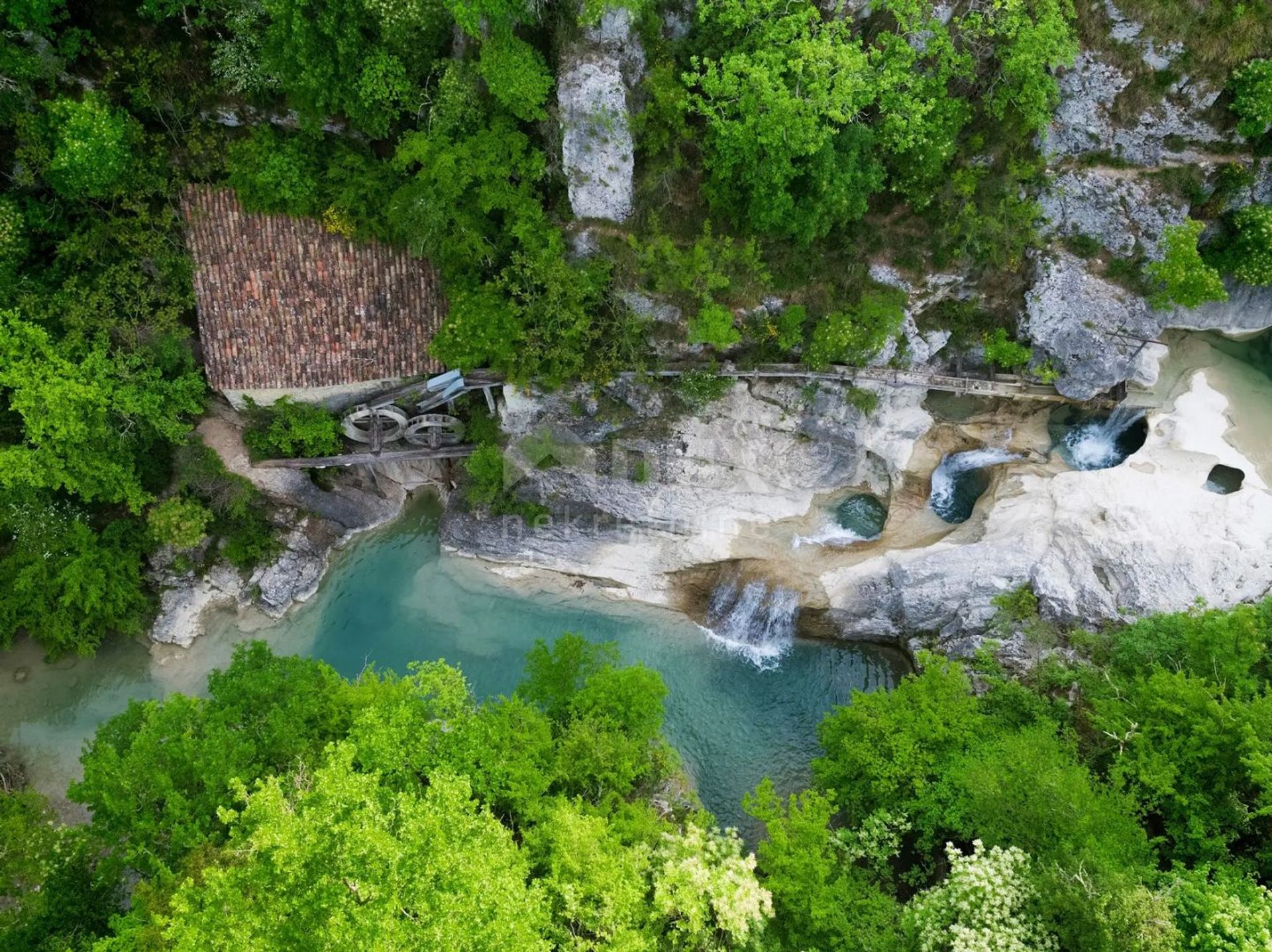 House in Buzet, Istria County 11967453