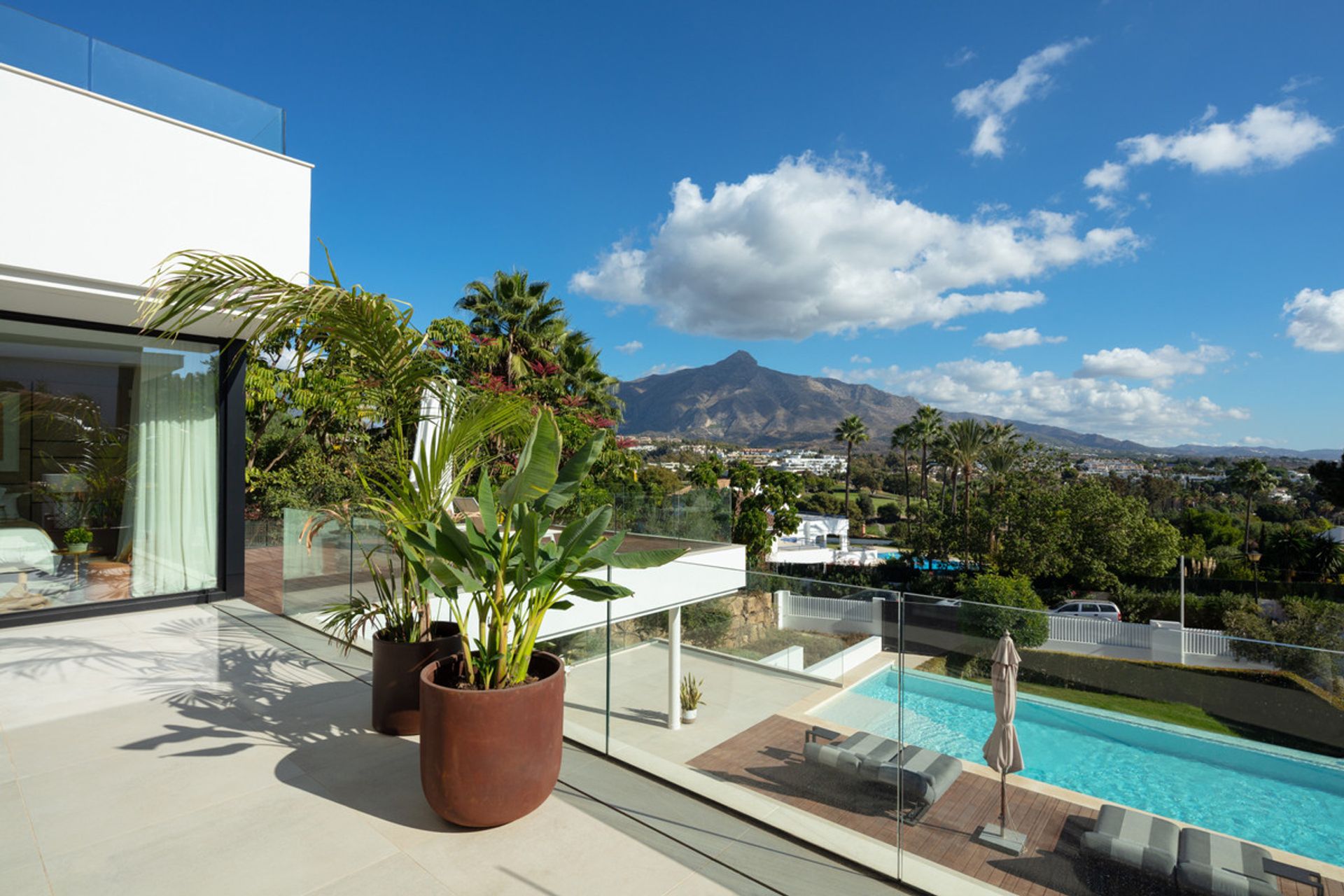 rumah dalam Marbella, Andalucía 11969198