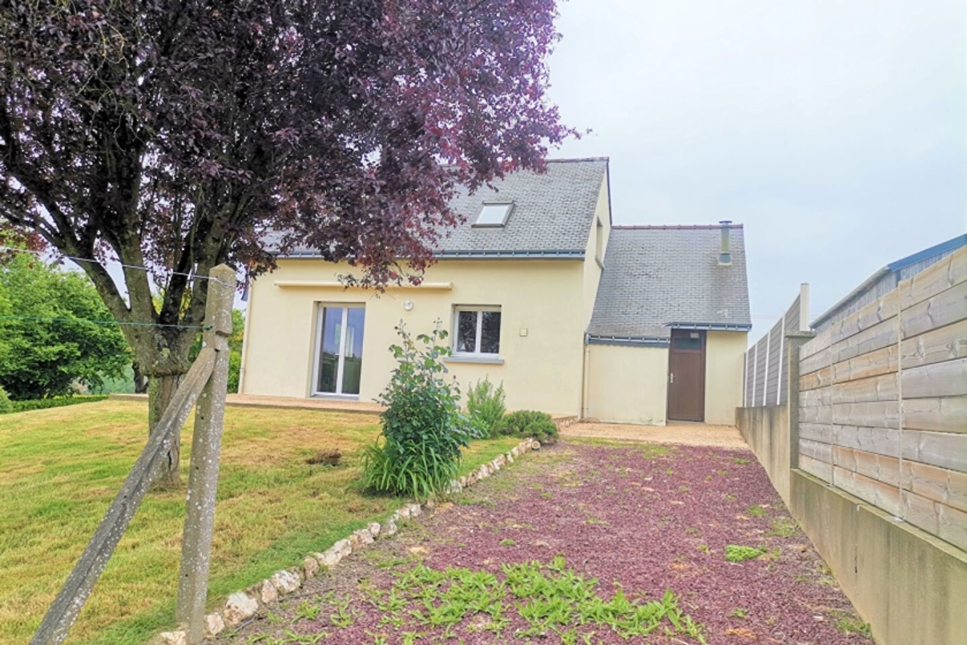 House in La Gree-Saint-Laurent, Bretagne 11969700