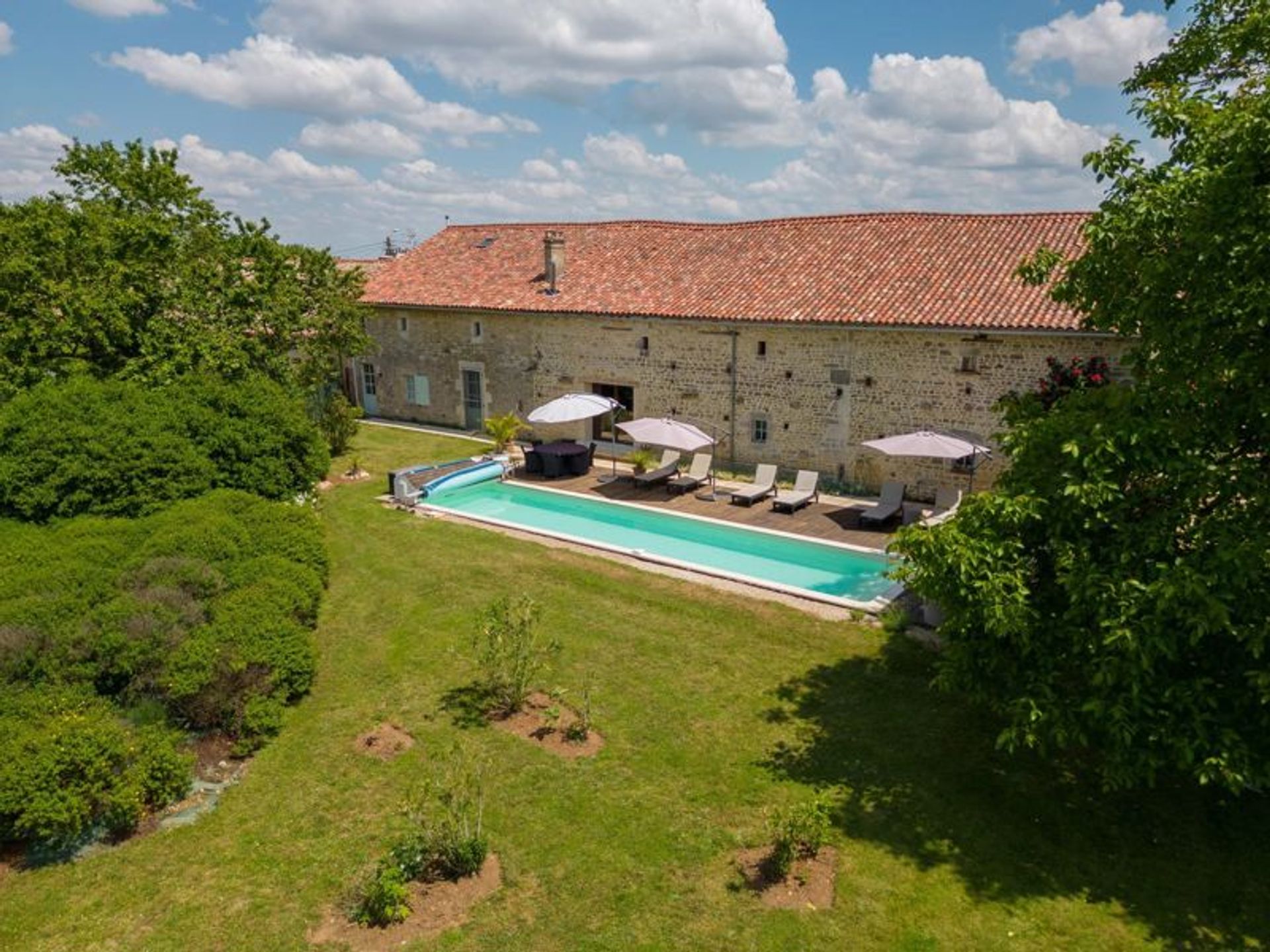 Casa nel Ruffec, Nouvelle-Aquitaine 11969927