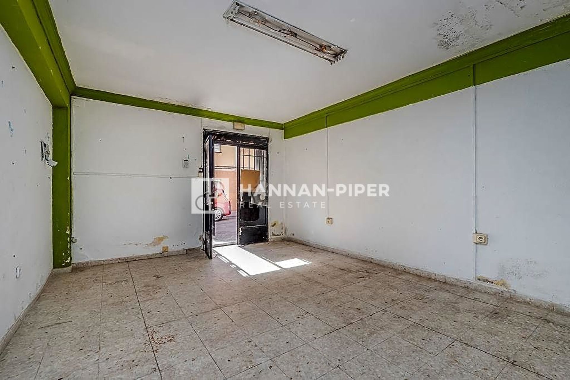 Λιανεμποριο σε Aranjuez, Comunidad de Madrid 11970671