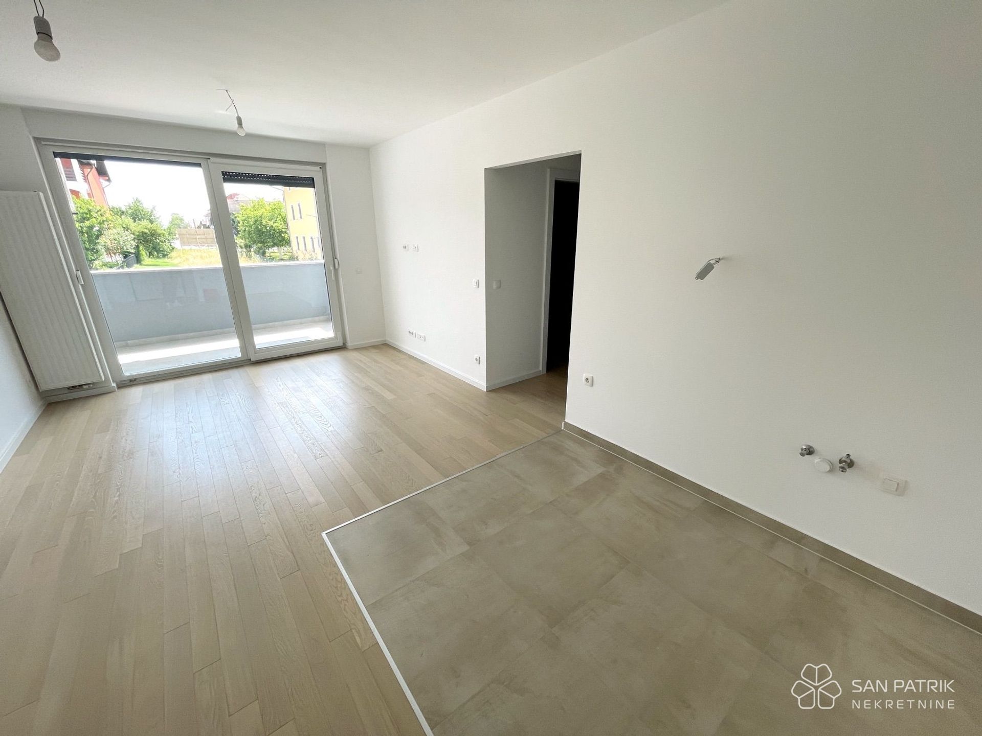 Condominio nel Odra, Zagreb, Grad 11970715