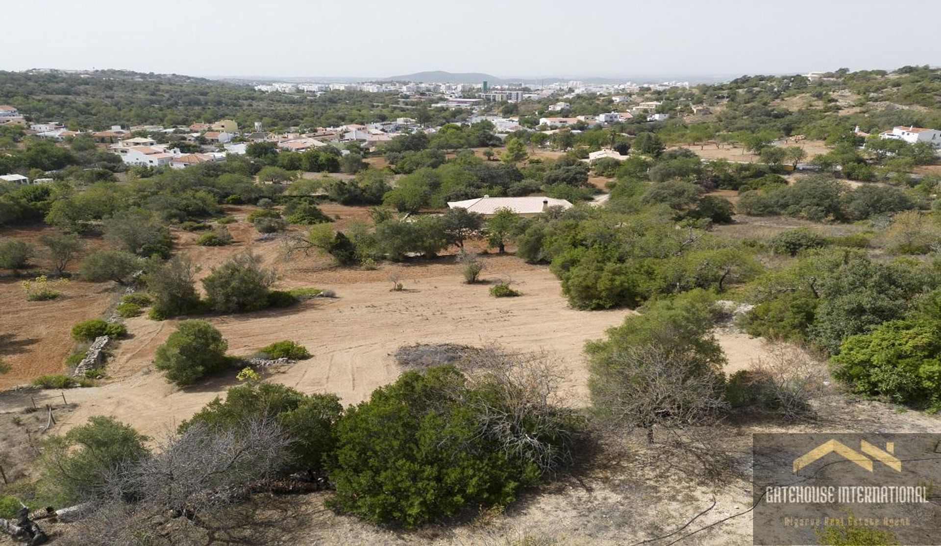 Land im Betunes, Faro 11971940