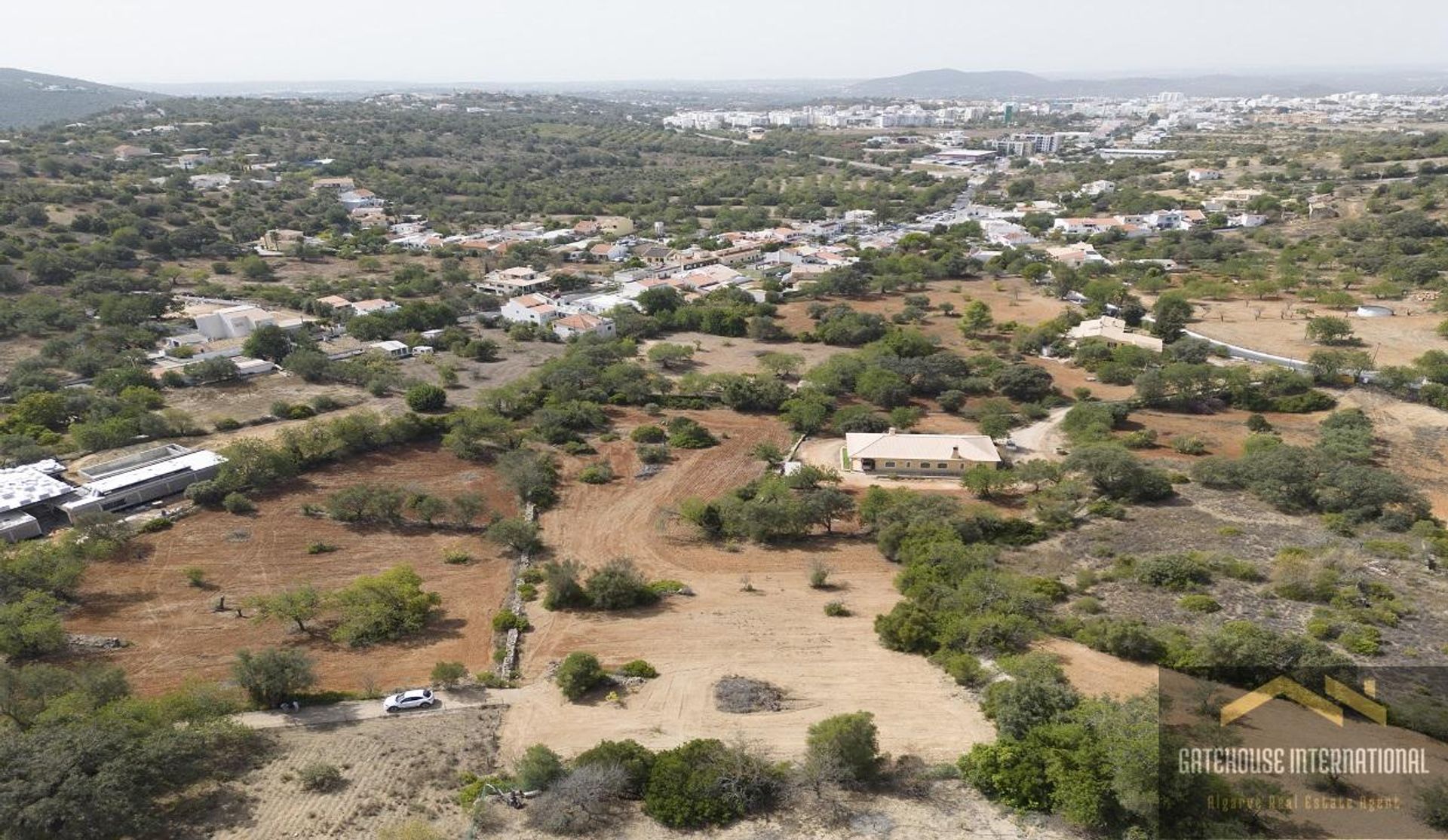 Land im Betunes, Faro 11971940