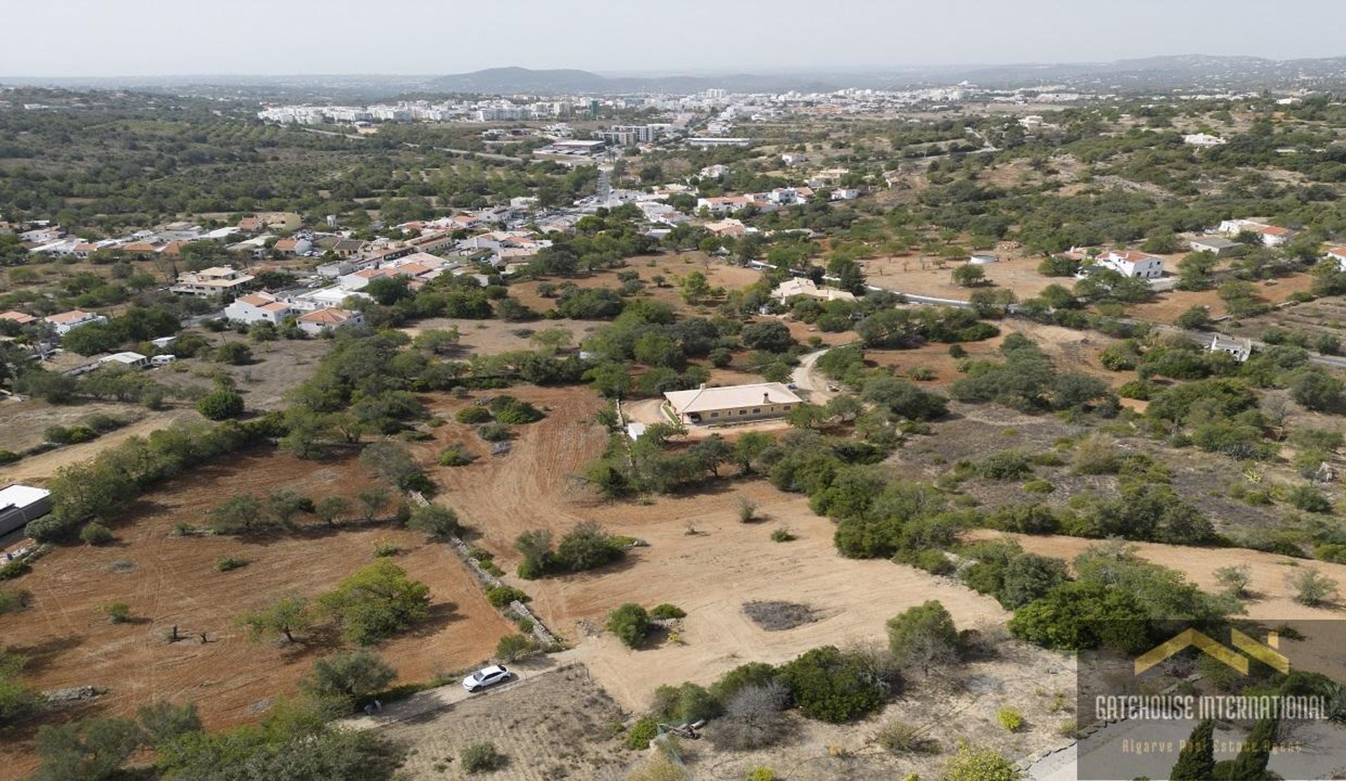 Land im Betunes, Faro 11971940