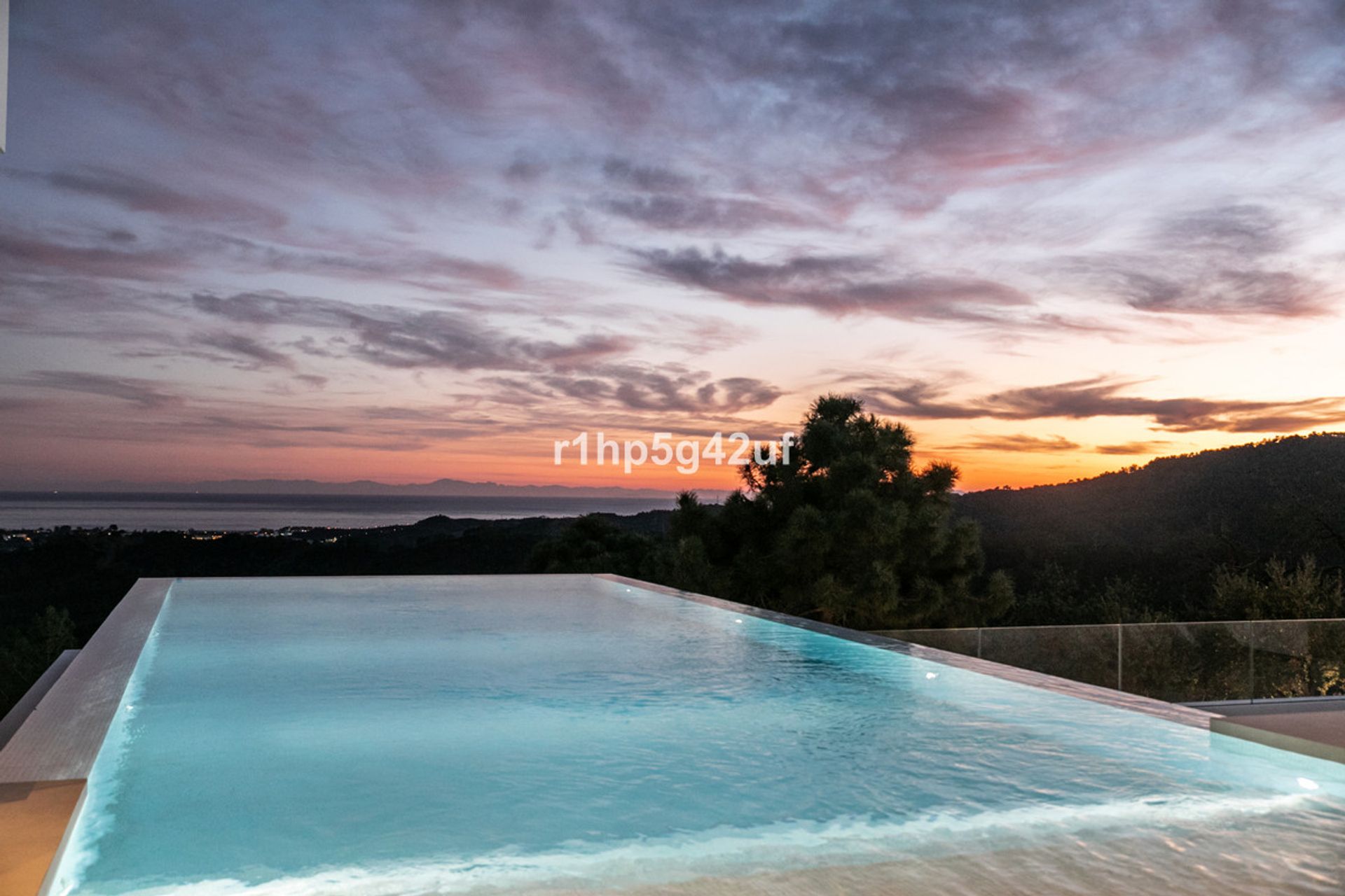 House in Benahavís, Andalucía 11972329