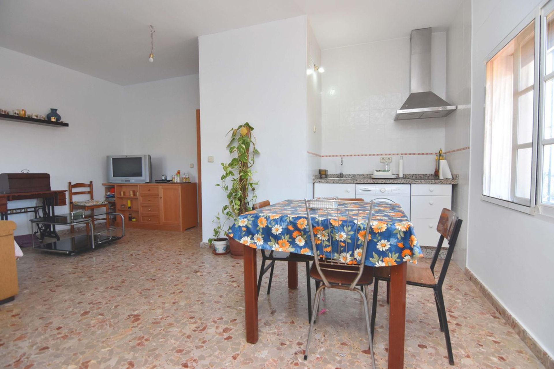 Huis in Alhaurín de la Torre, Andalucía 11972331