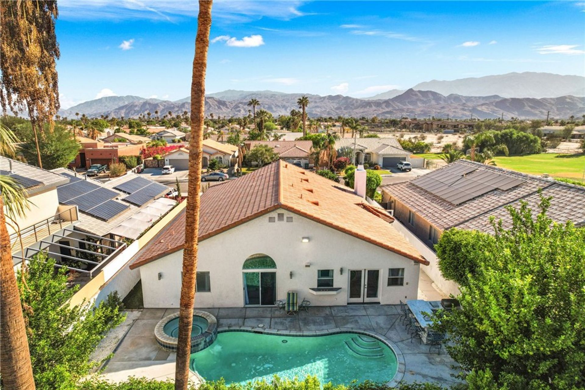 House in Cathedral City, California 11972364