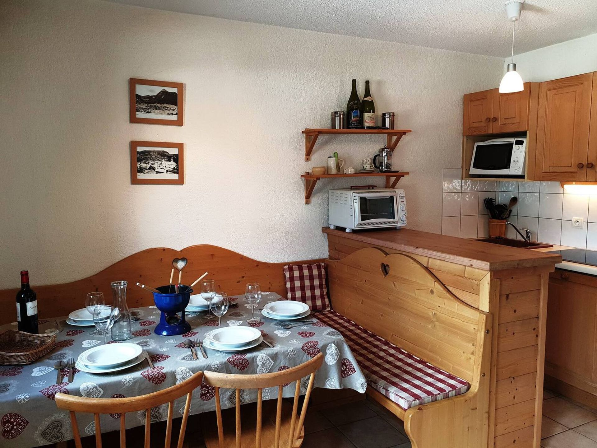 Condominium in Morzine, Auvergne-Rhône-Alpes 11972369