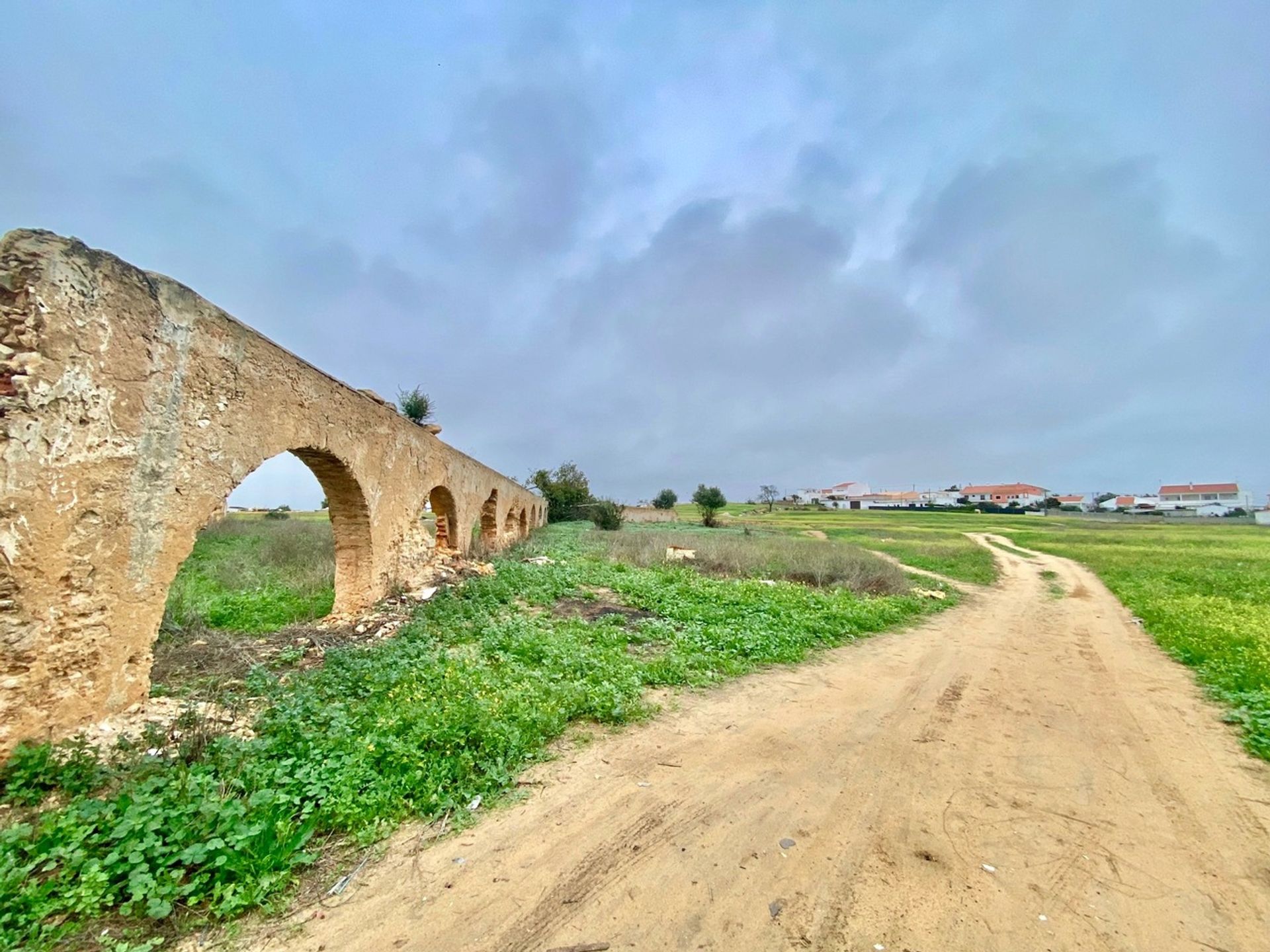 Tierra en Faro, Faro 11974153