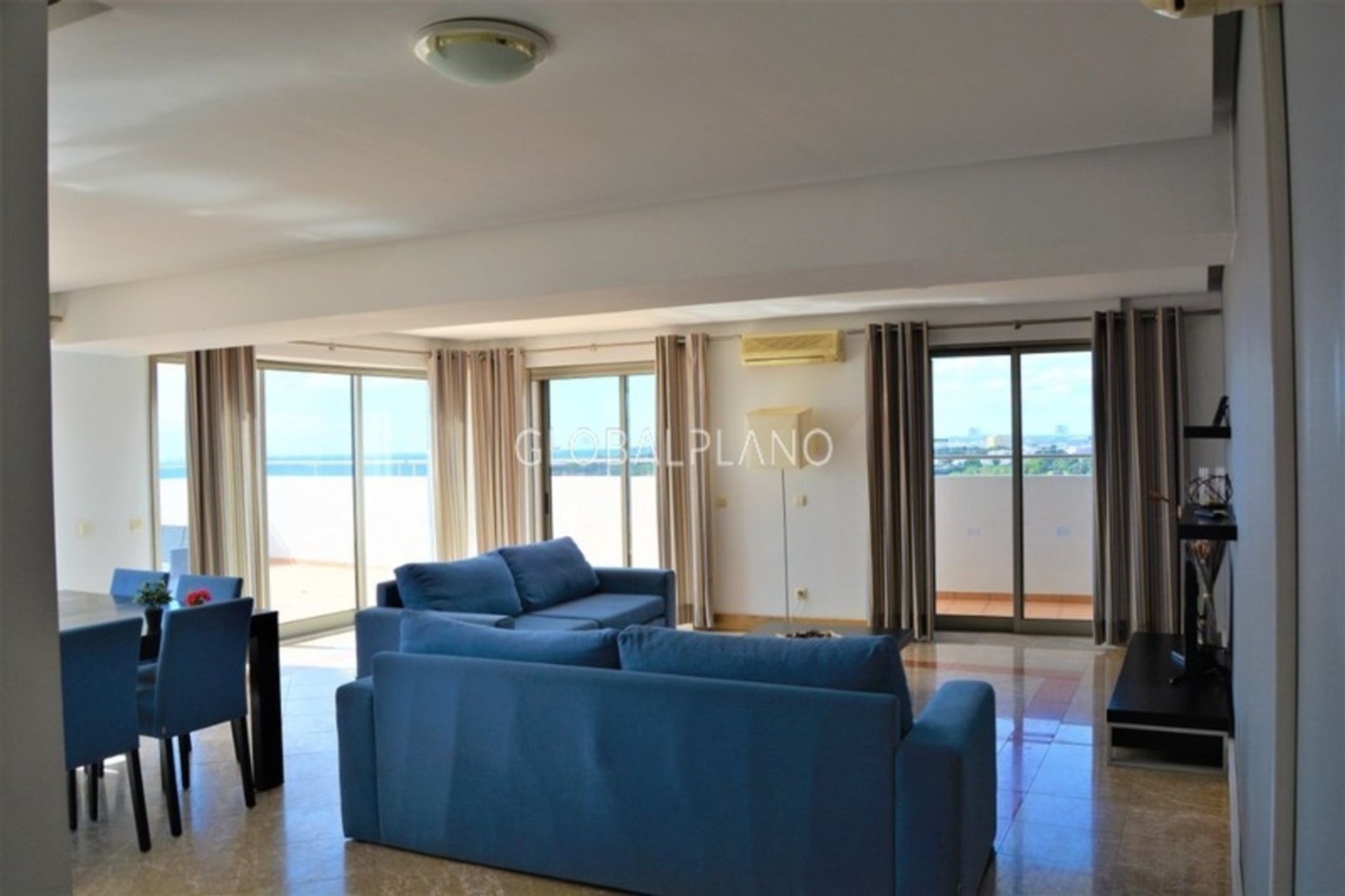 Condominium in Praia da Rocha, Faro 11974640