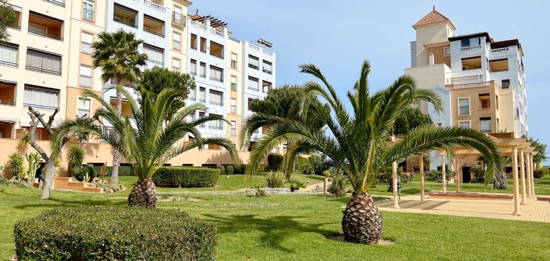 Condominium dans Ayamonte, Andalusia 11975357