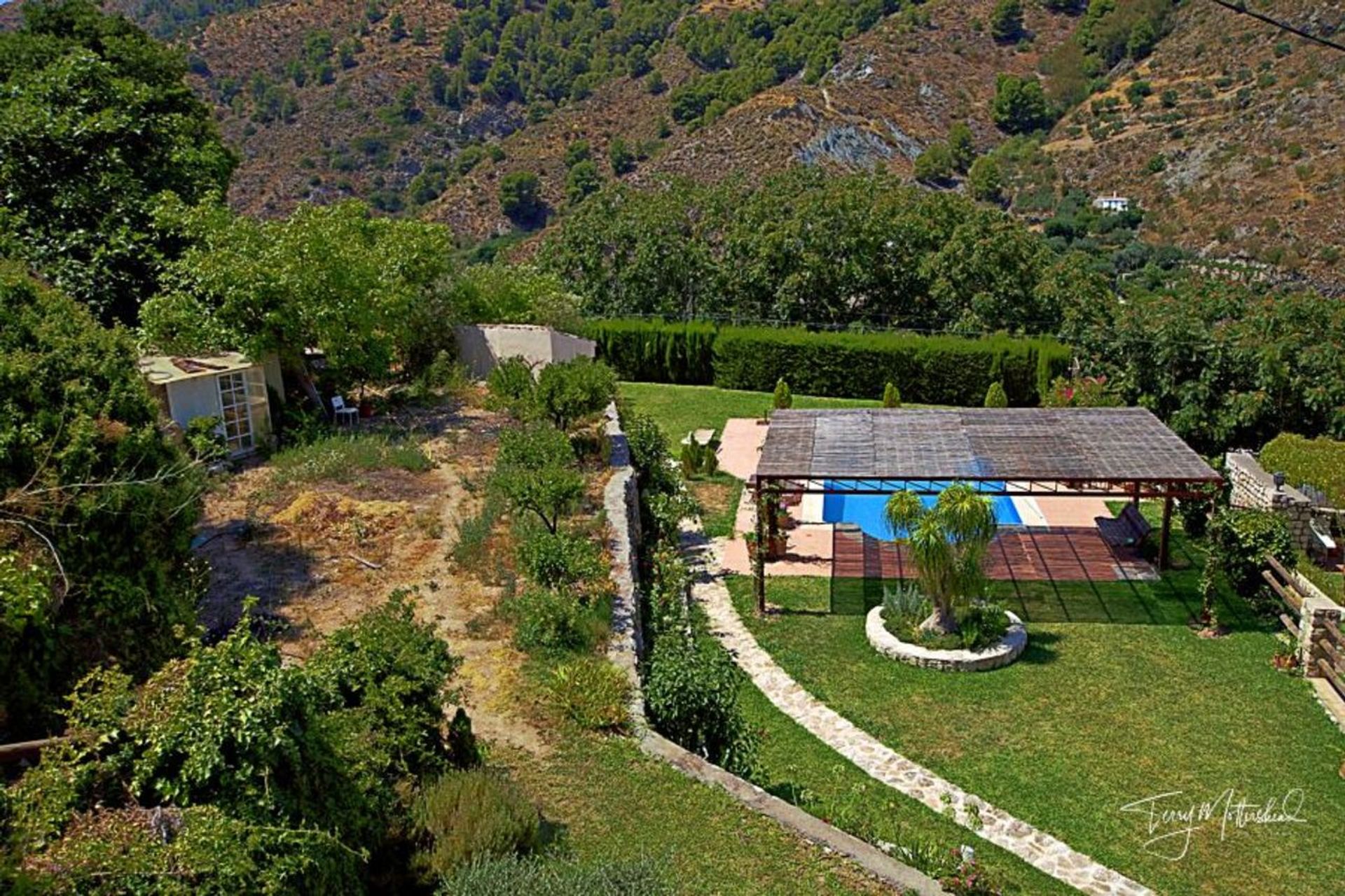 Rumah di Vélez de Benaudalla, Andalusia 11975456