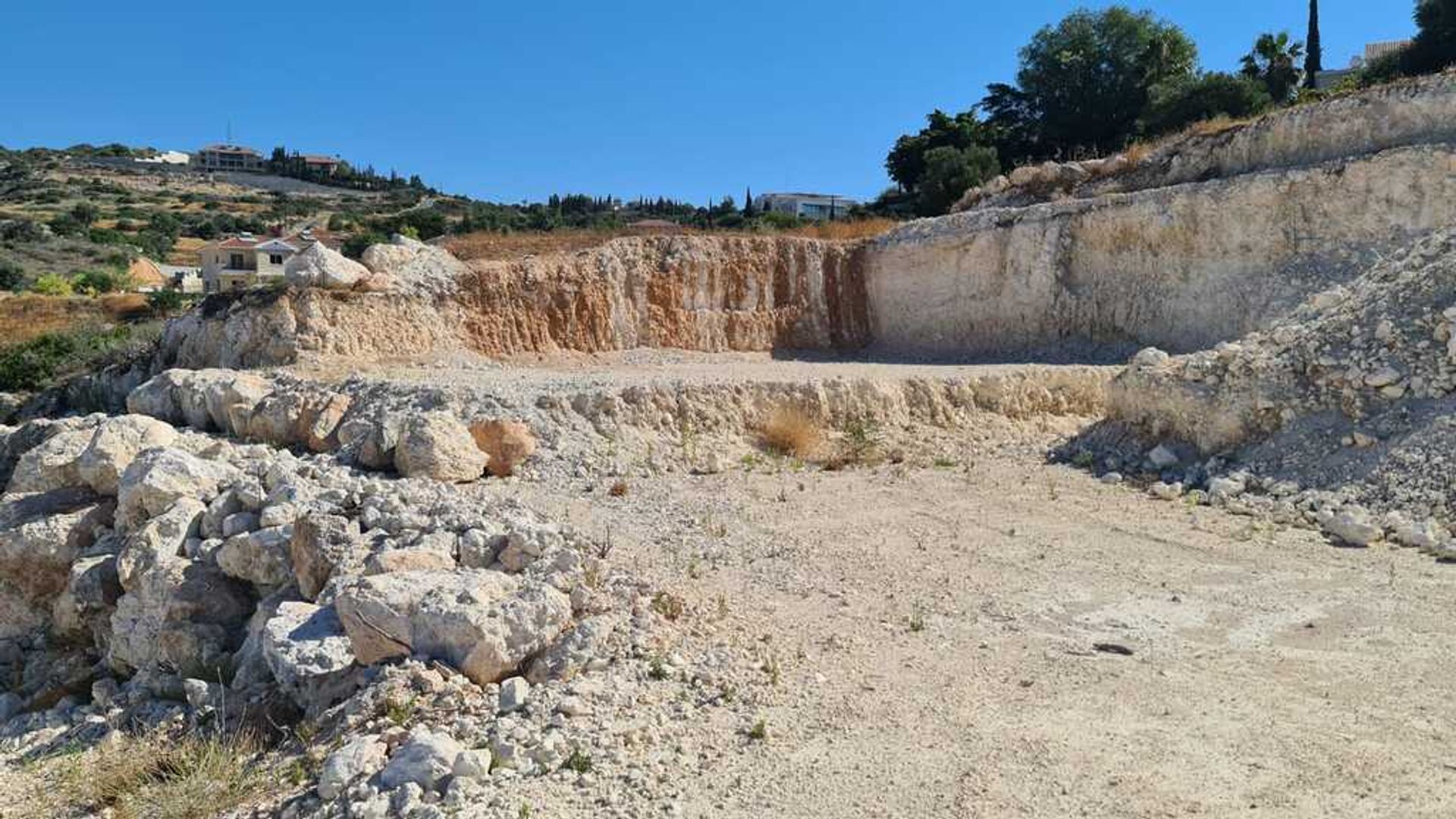 Terre dans Agios Tychon, Larnaka 11977314