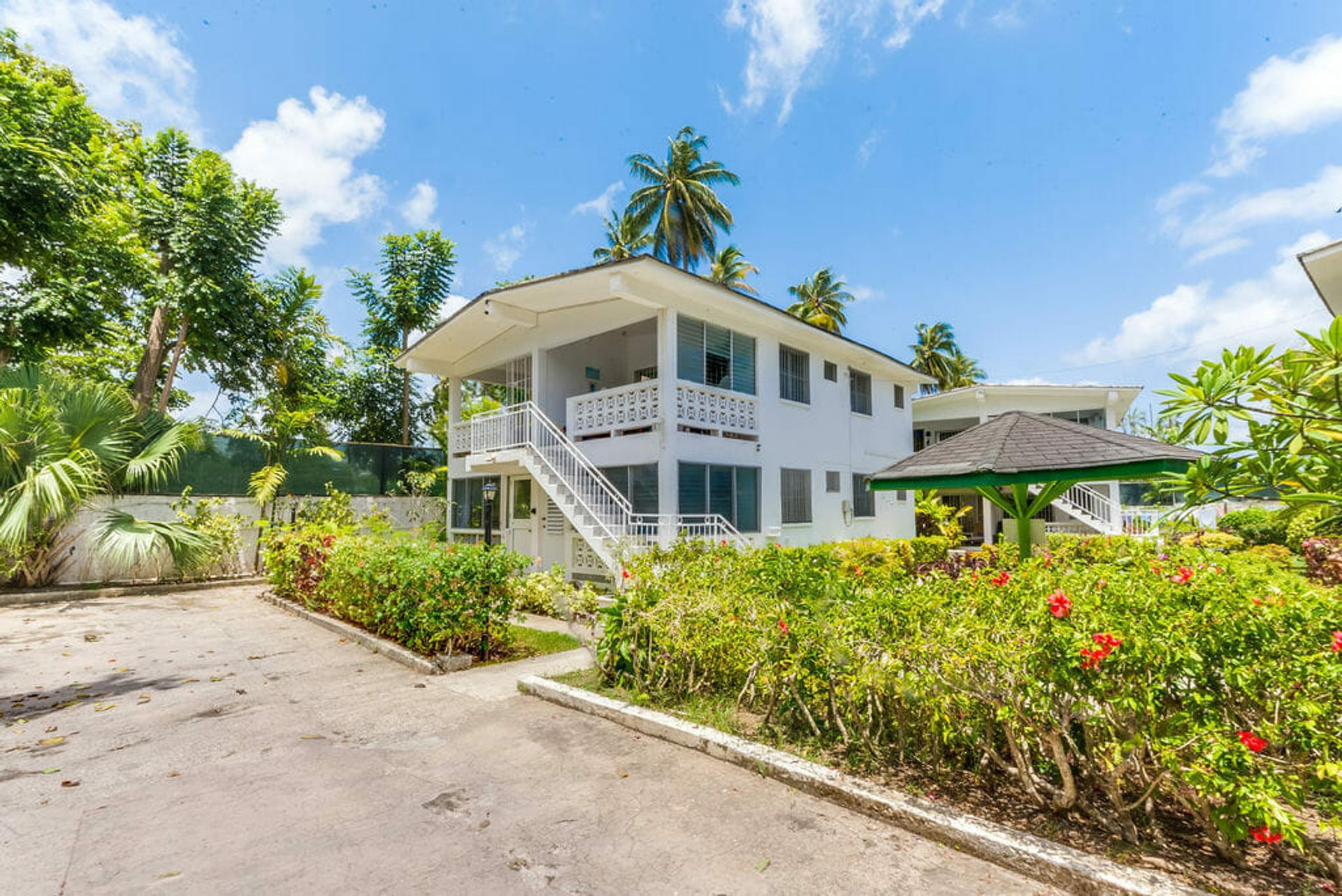 Condominium in Holetown, Saint James 11979166