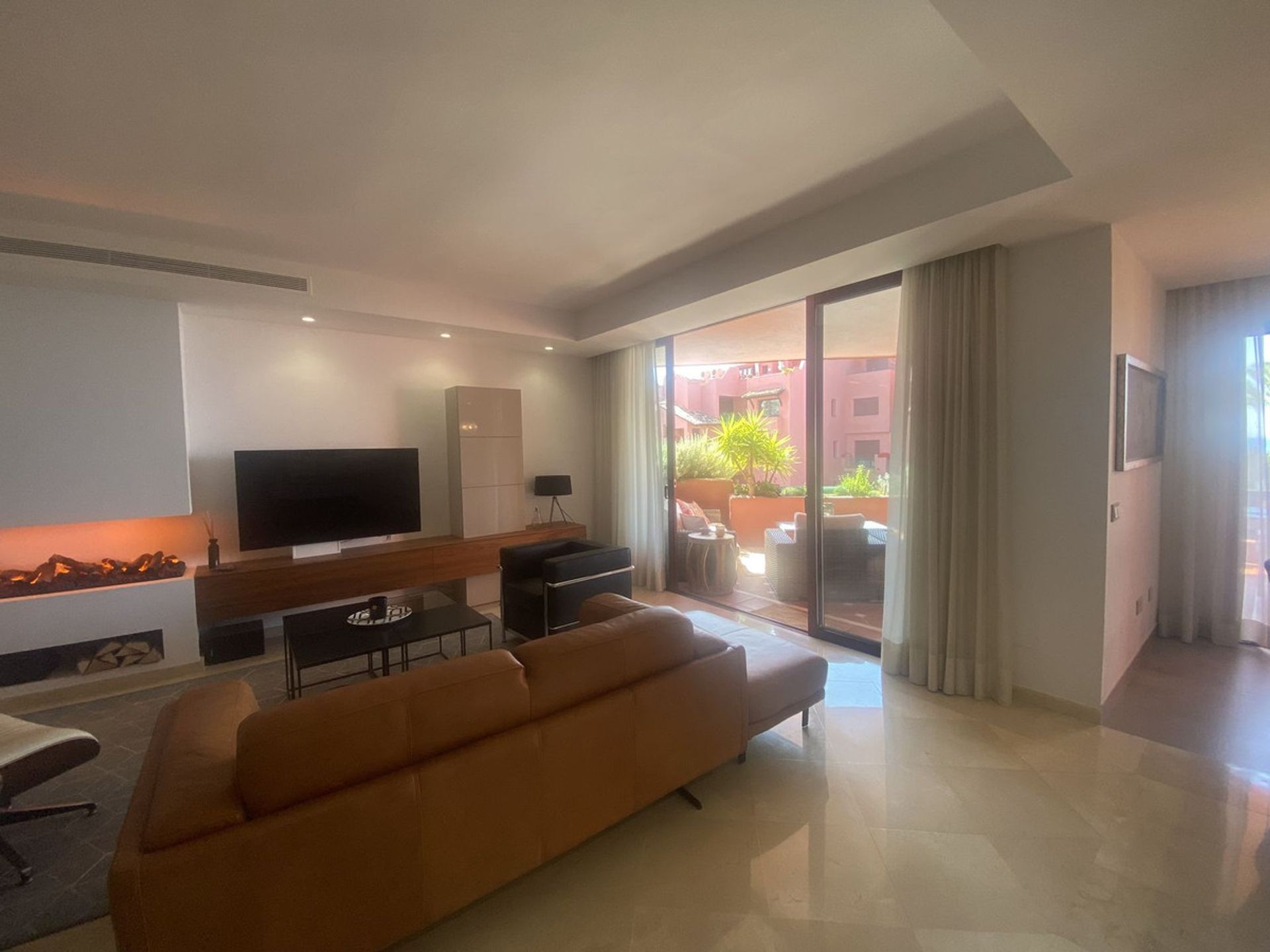 Condominium in Estepona, Andalucía 11985675