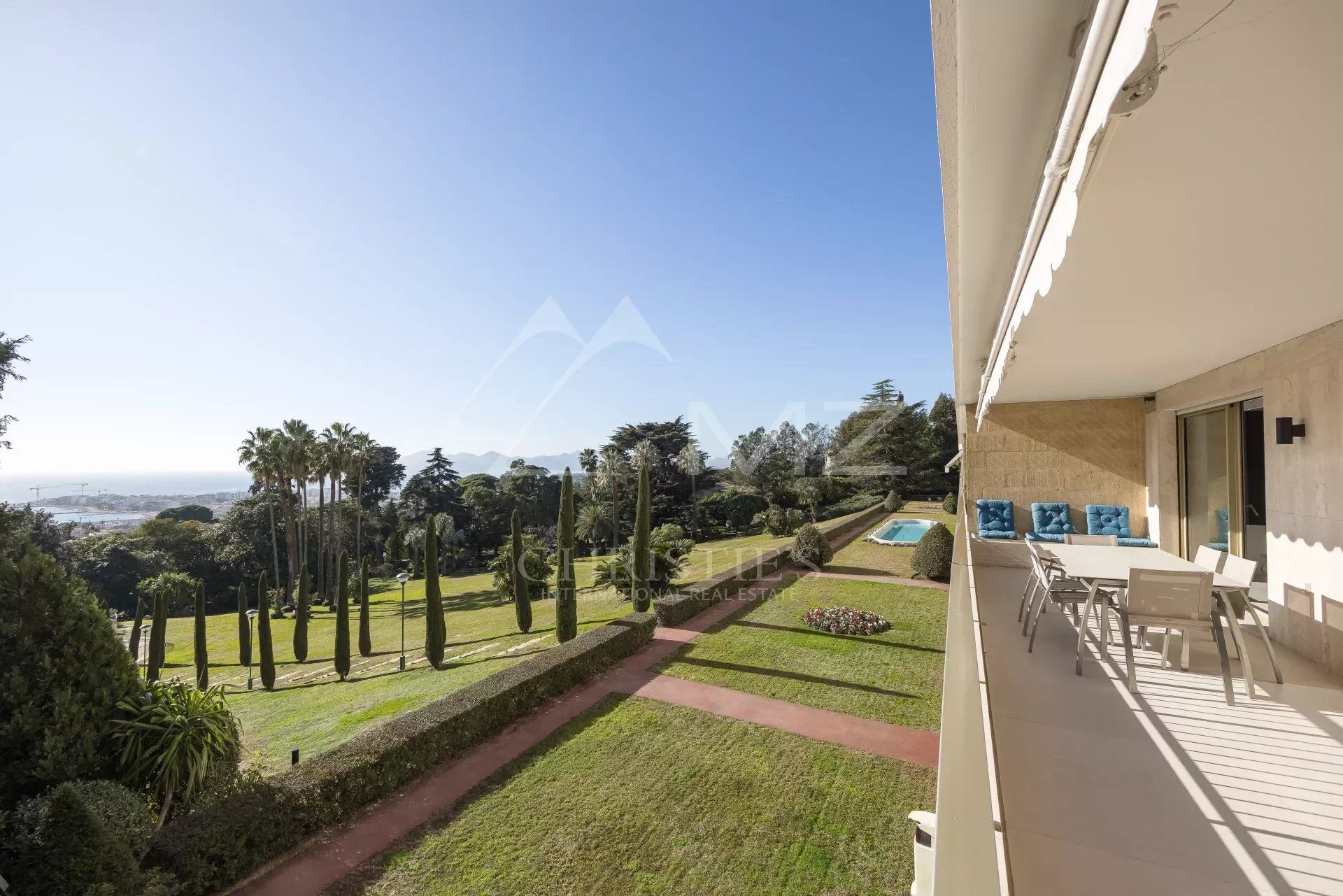 Condominium dans Cannes, Provence-Alpes-Côte d'Azur 11988237