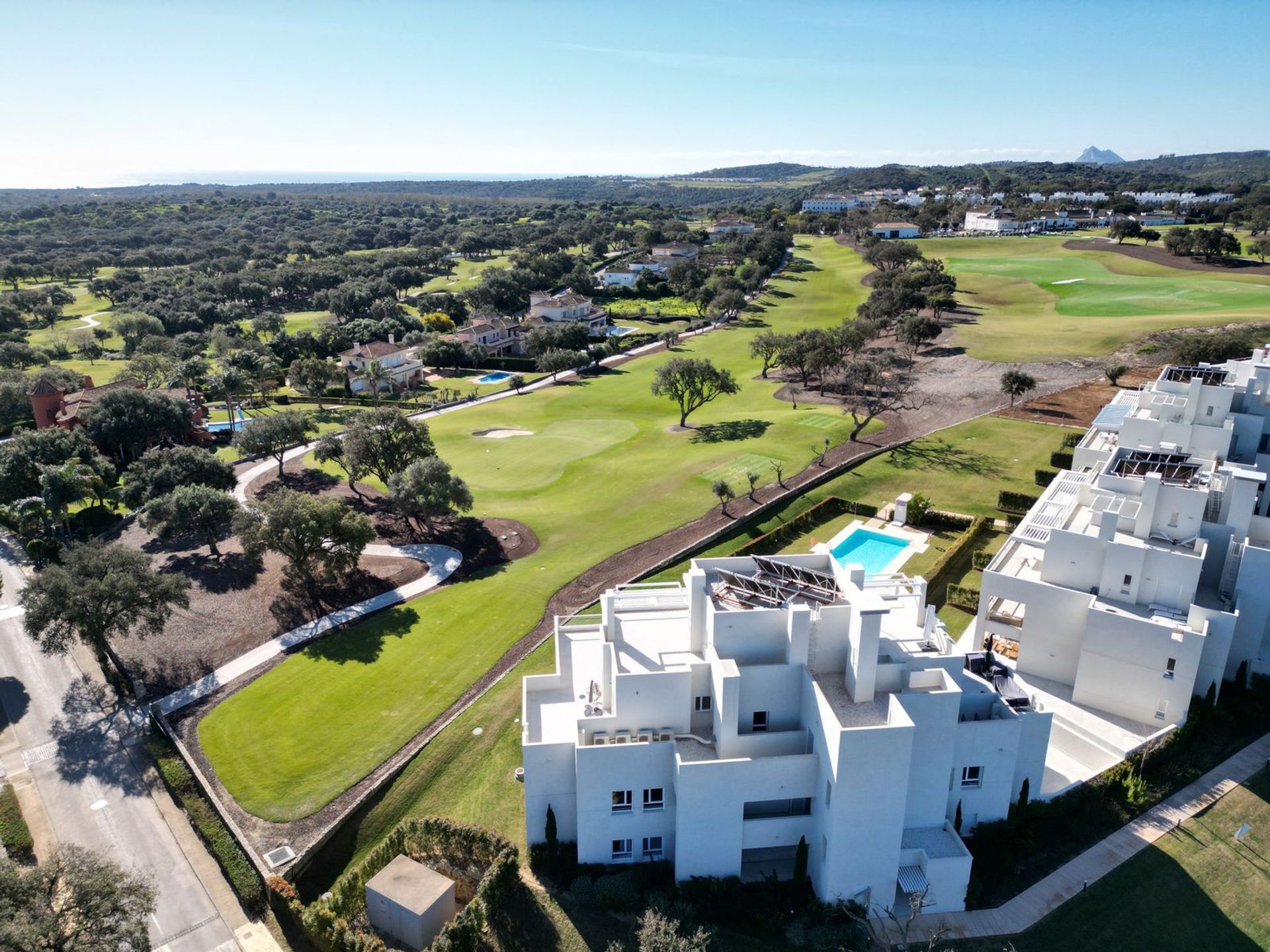 Condominium in San Roque, Andalucía 11989401