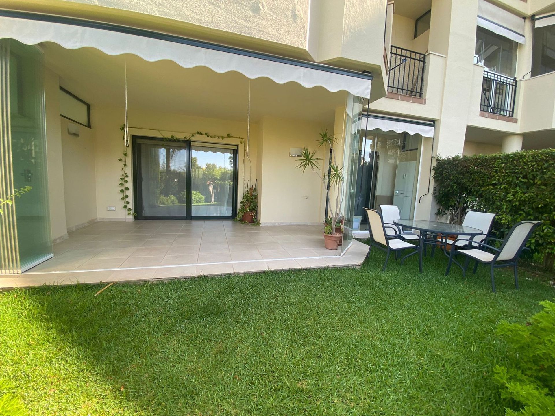 Condominium in Marbella, Andalusia 11989445