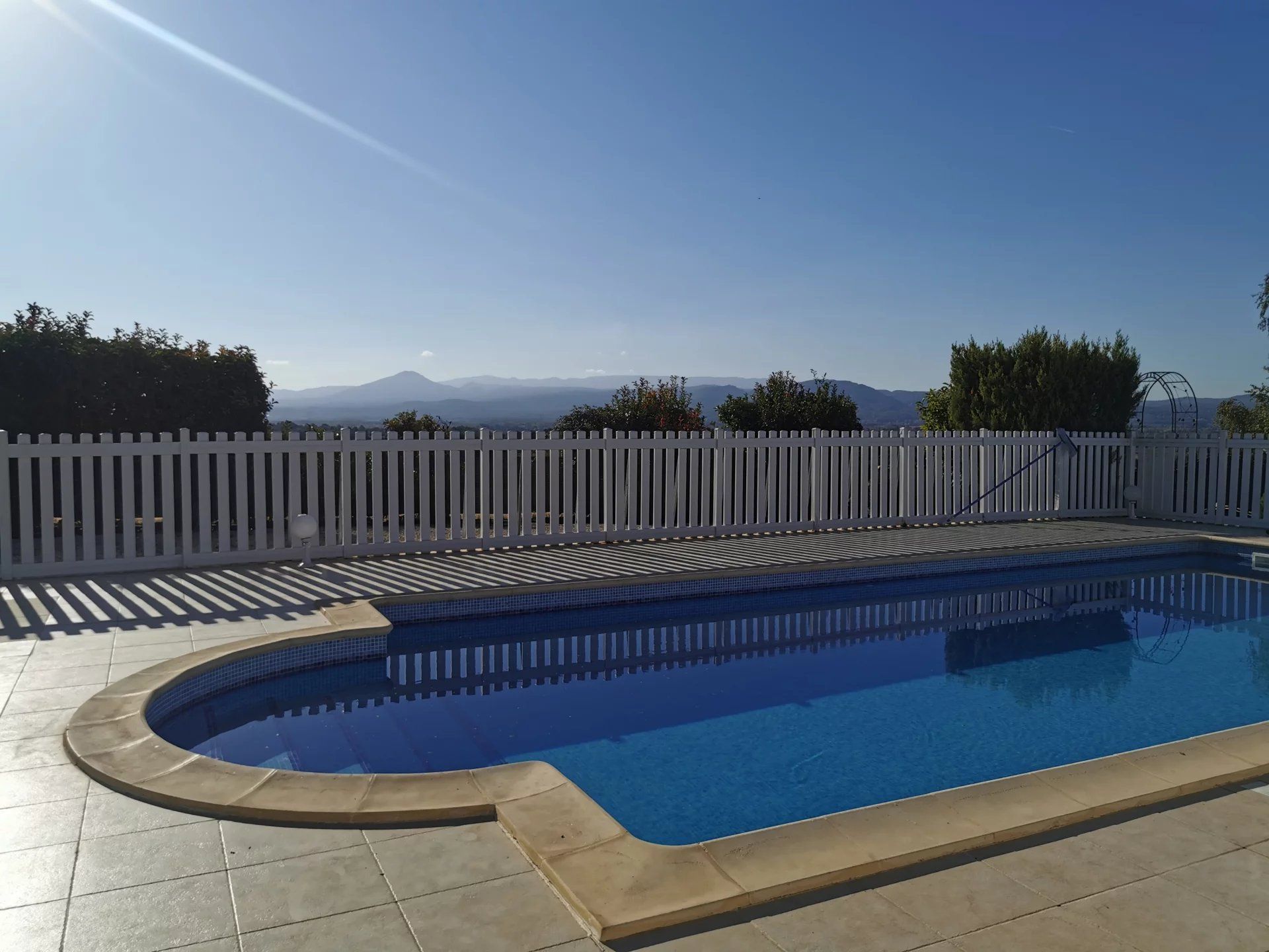 House in Pertuis, Provence-Alpes-Cote d'Azur 11990138