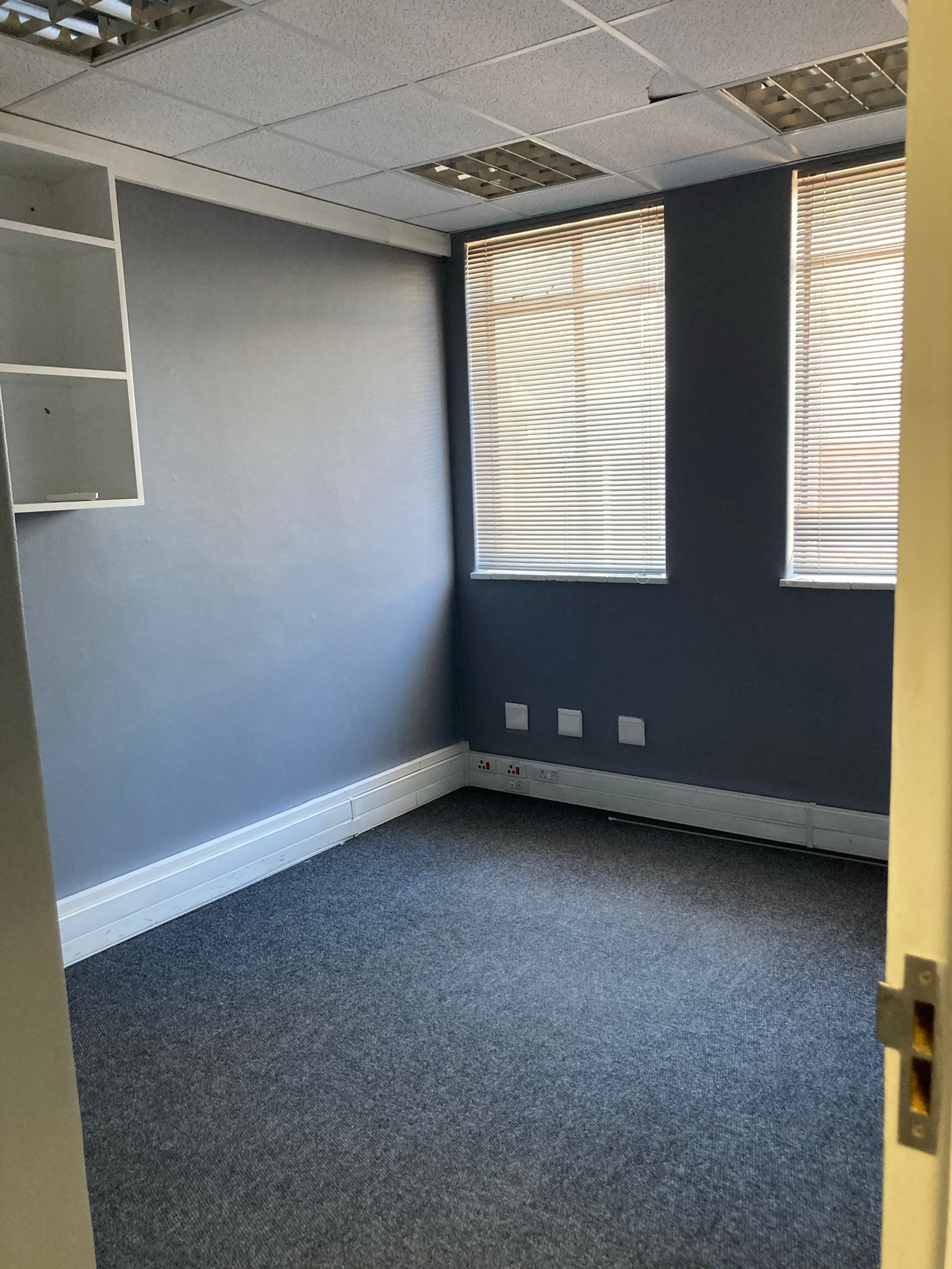 Office in Epping, Howard Drive 11990426