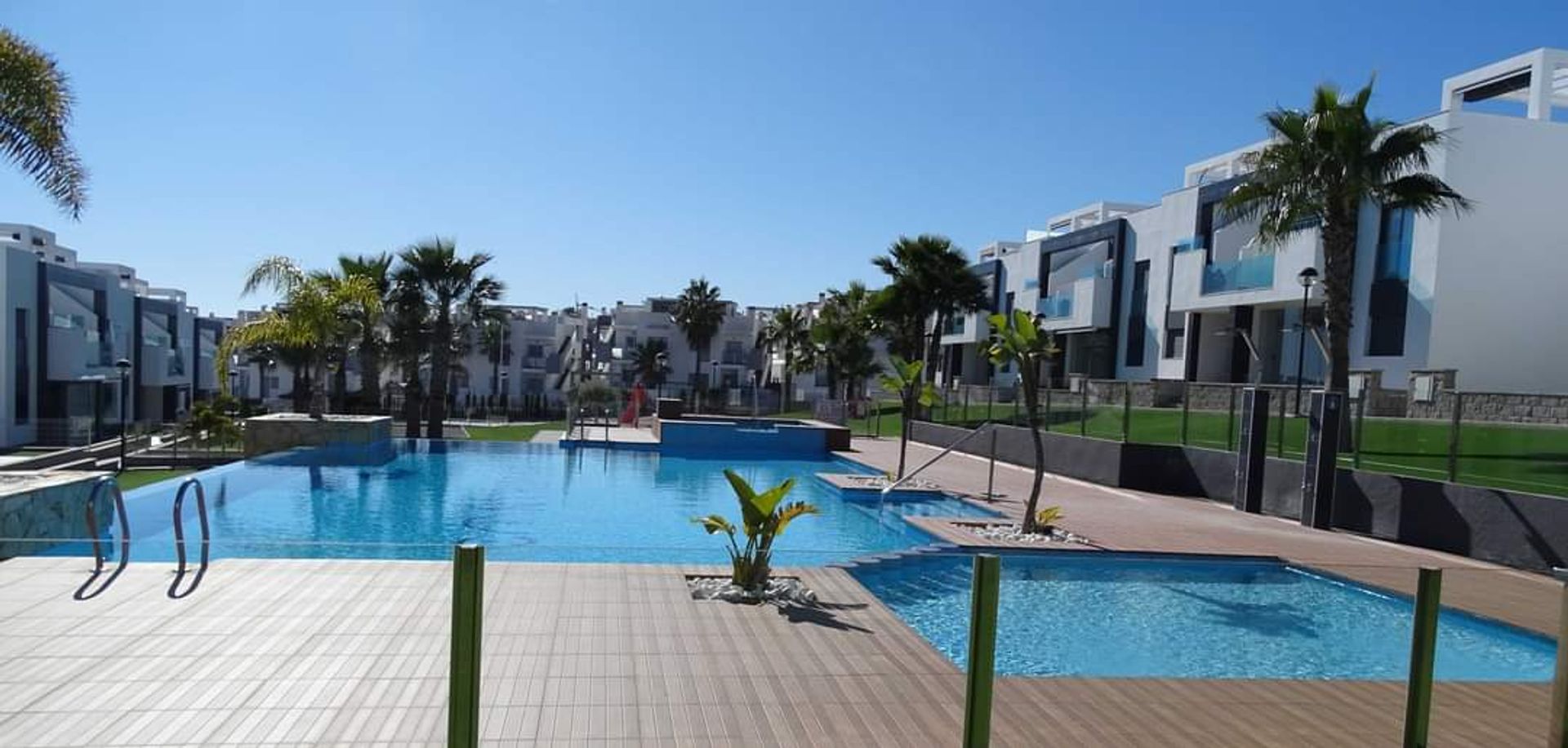 Condominium dans Torrevieja, Comunidad Valenciana 11990918