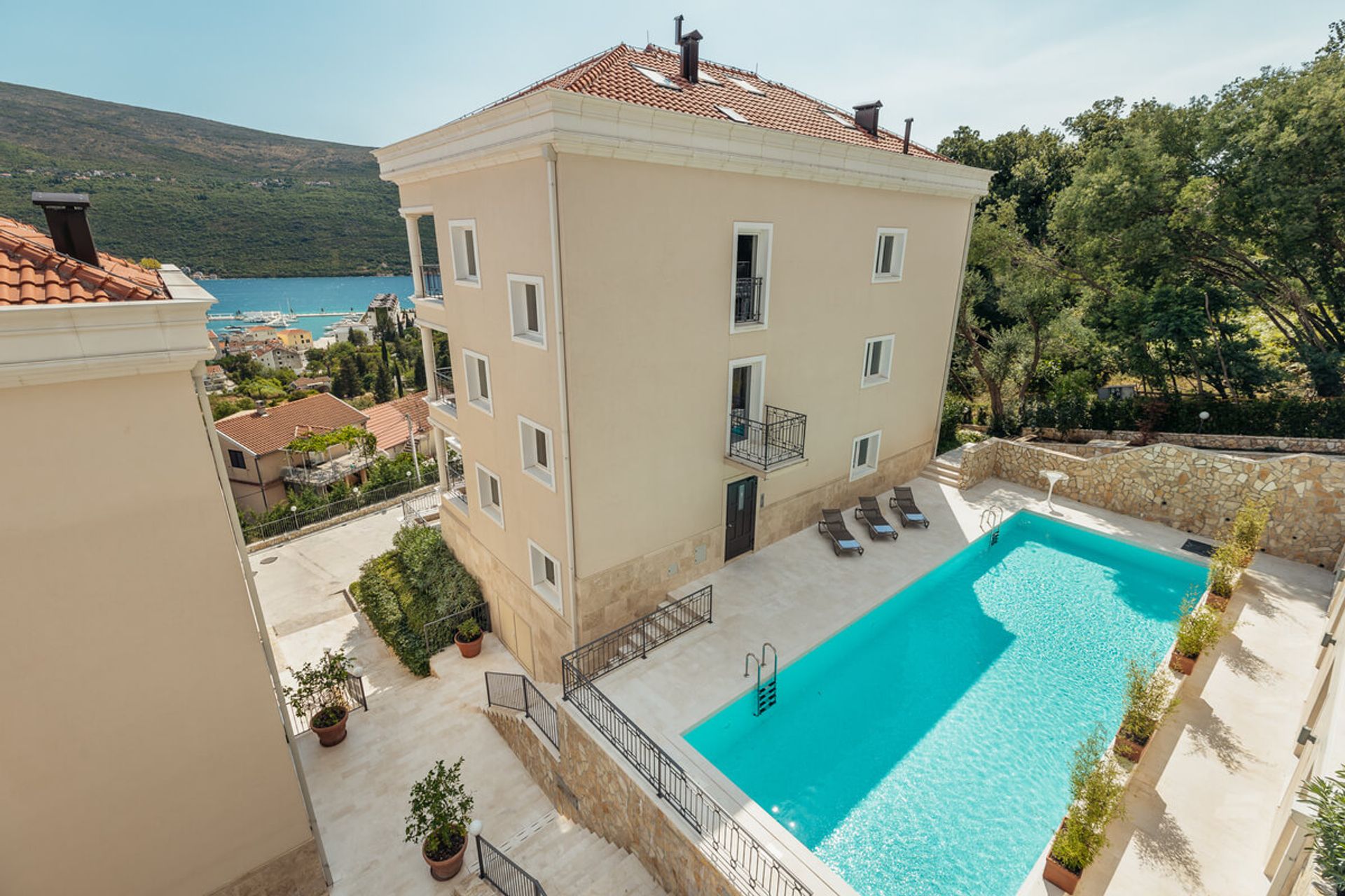 Huis in Herceg Novi, Herceg Novi Municipality 11991020