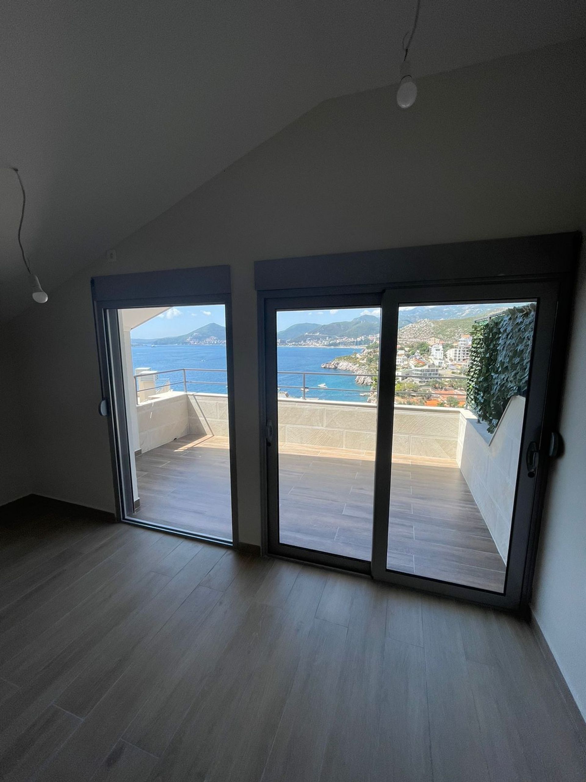 Condominium in Budva, Budva Municipality 11991030