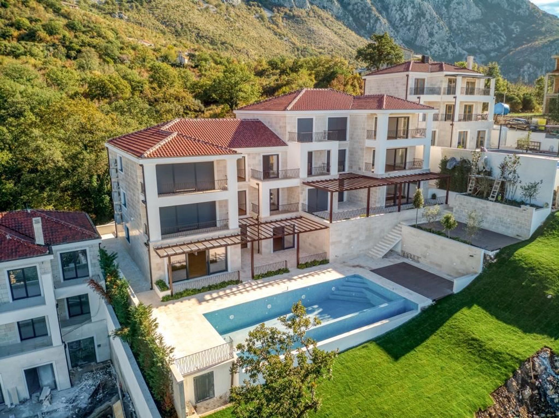 Condominium in Budva, Budva 11991035