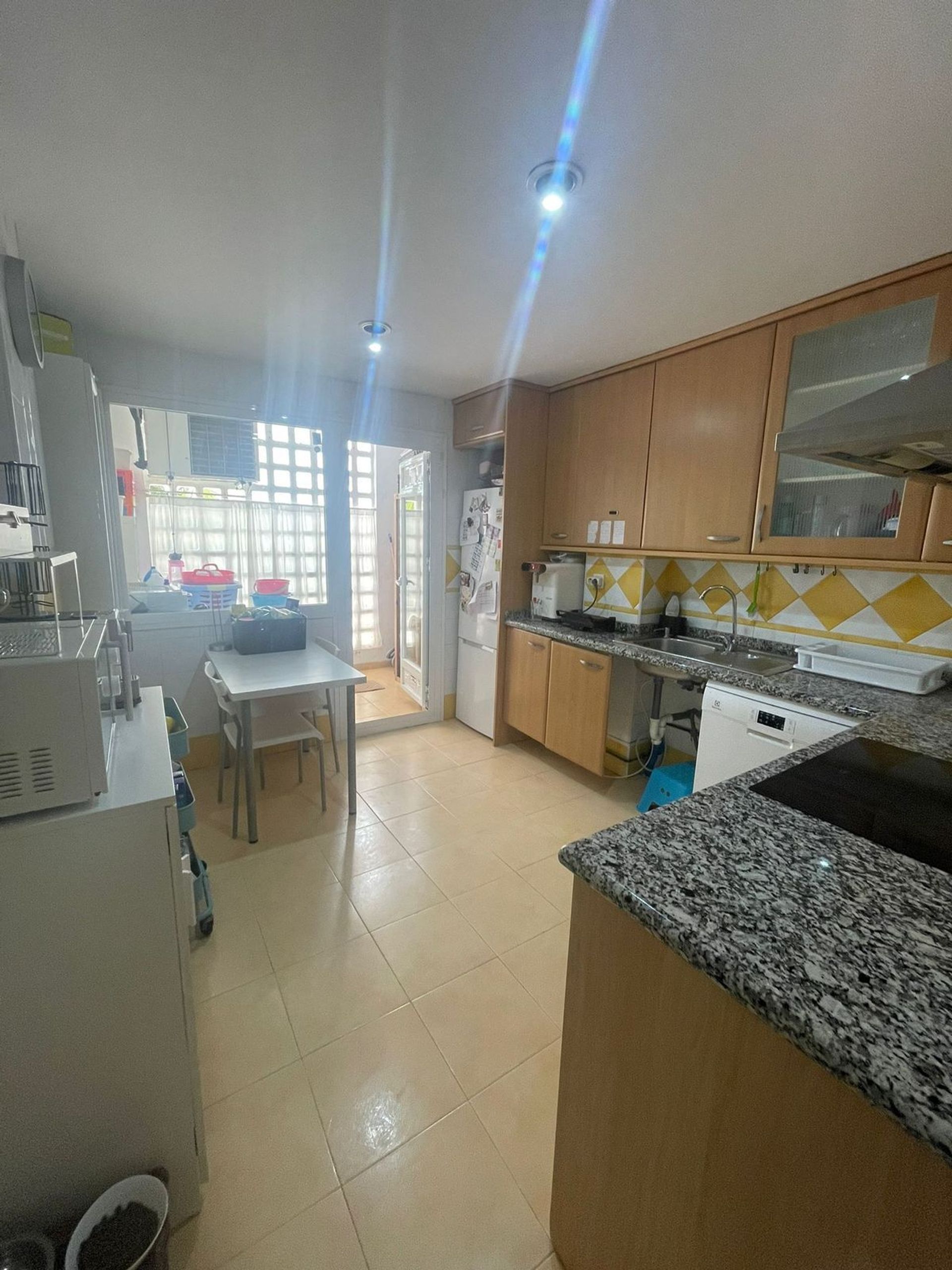 Condominium dans San Pedro Alcántara, Andalucía 11991376