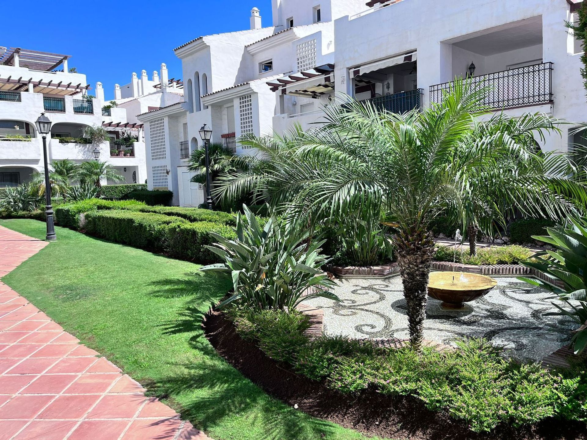 Condominium dans San Pedro Alcántara, Andalucía 11991376