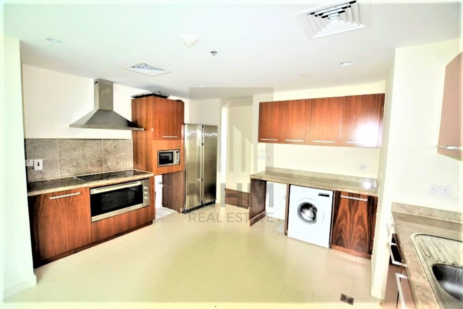 Condominium in دبي, دبي 11991481