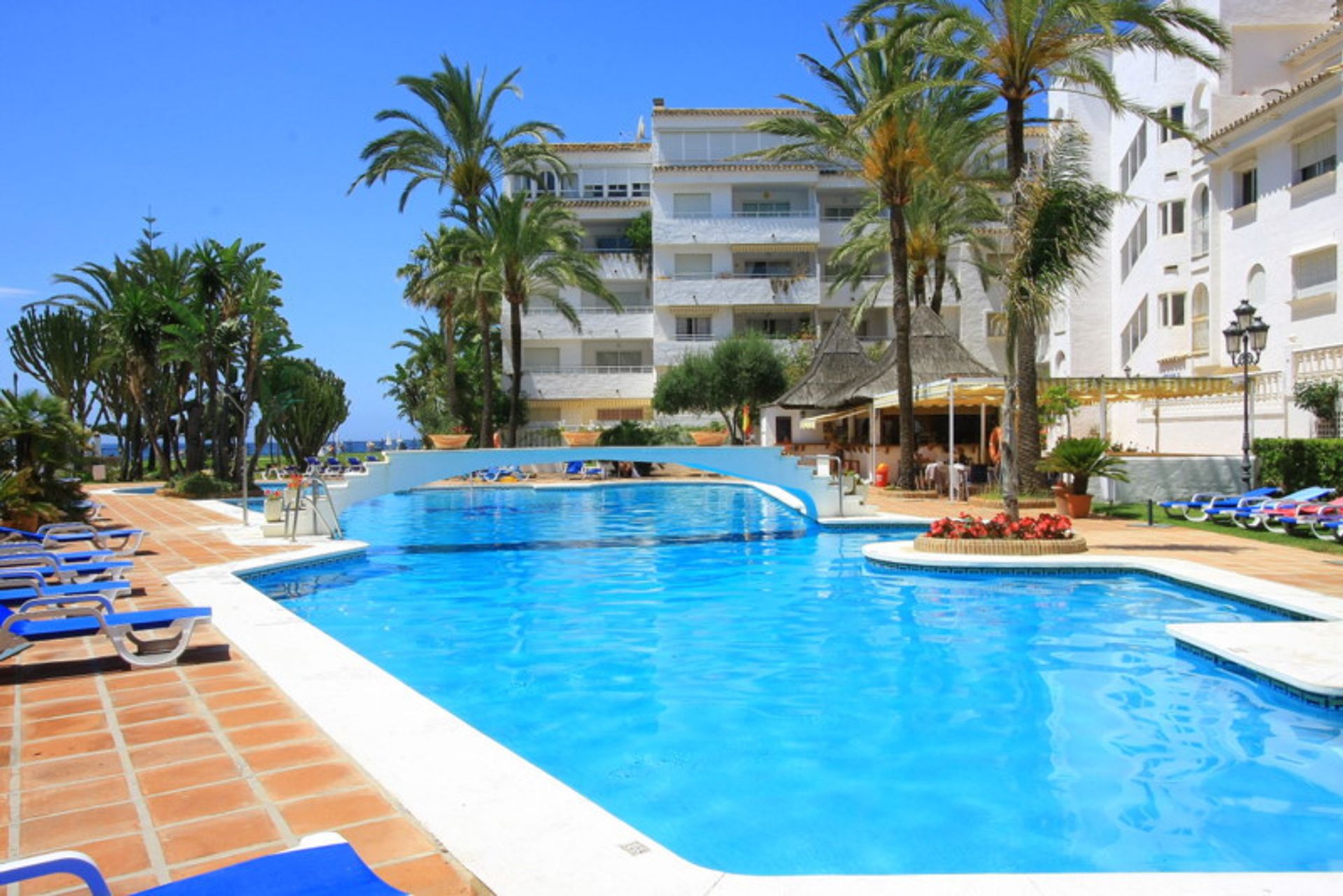 Condominium in Marbella, Andalusia 11997258